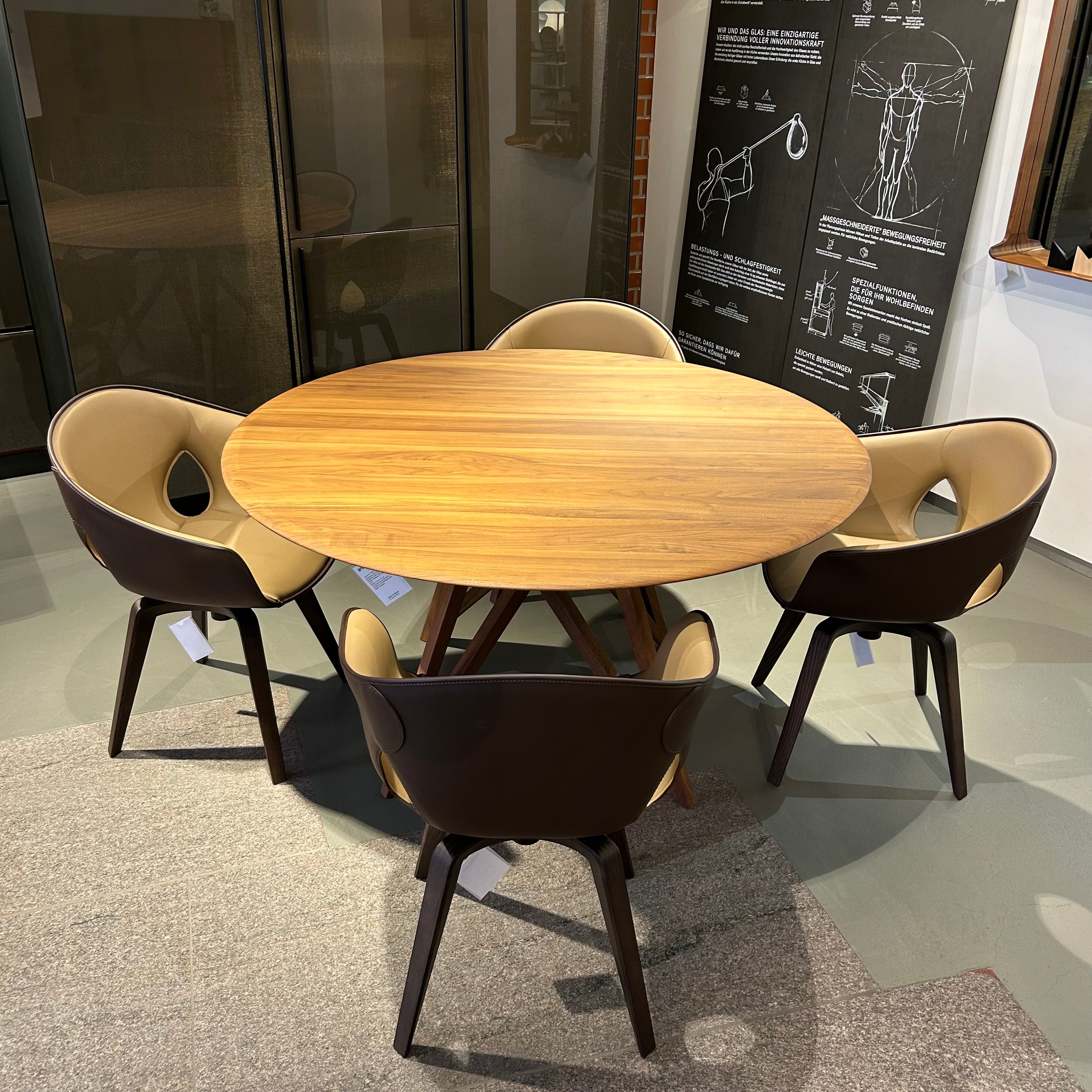 Poltrona Frau / Ginger / Komplettset 4 Stühle - Architare shop