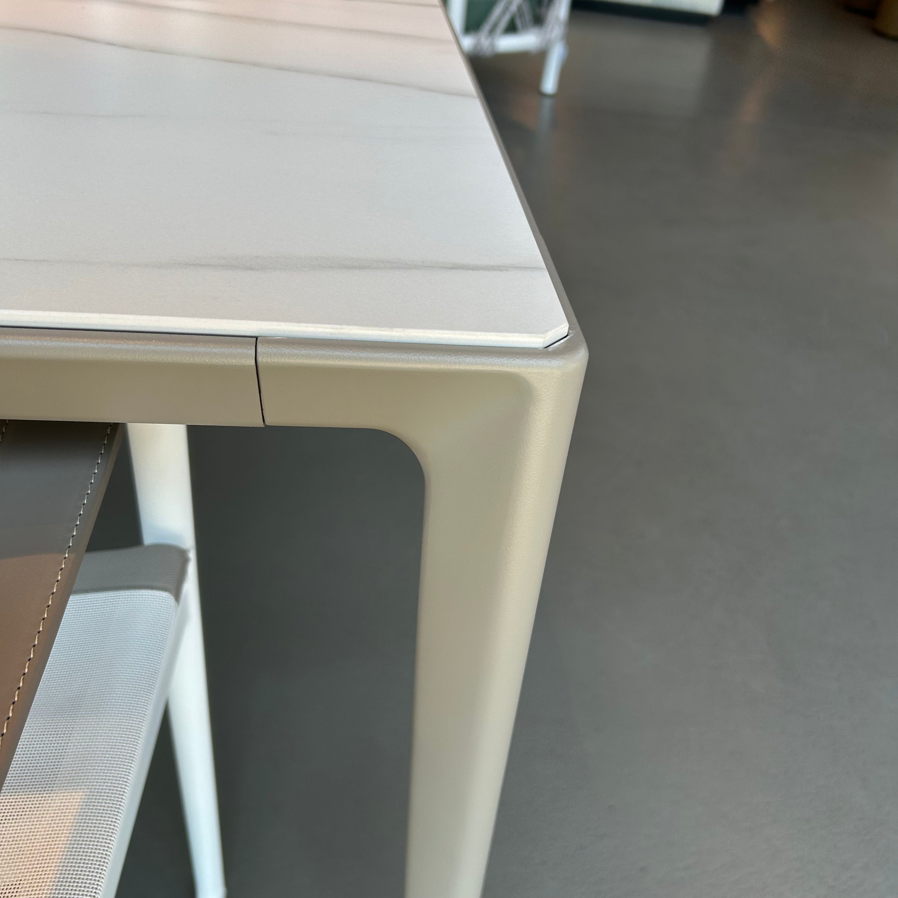 B&B Italia / Mirto / Outoortisch 150 x 150