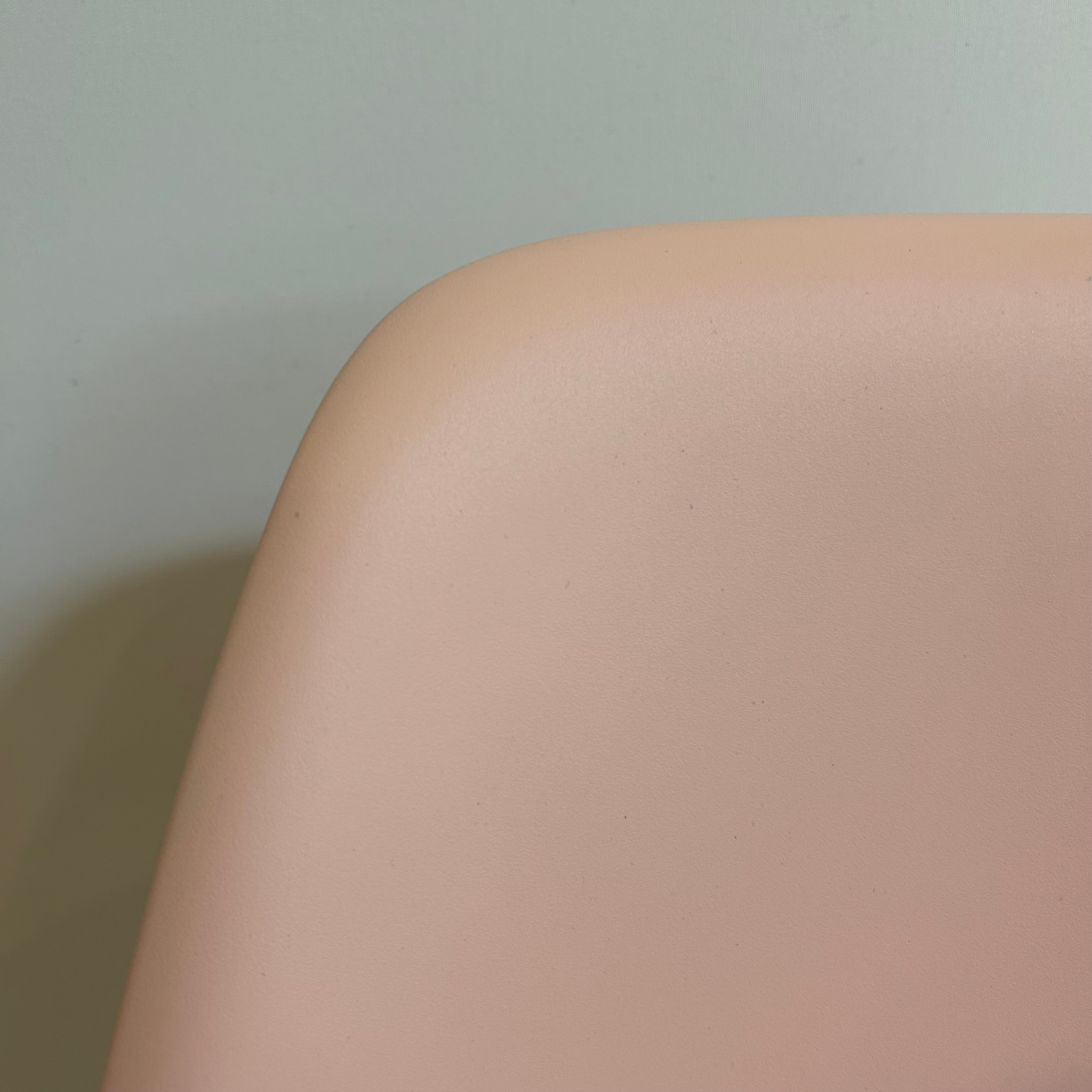 Vitra / Eames Plastic Side Chair DSR / Stuhl