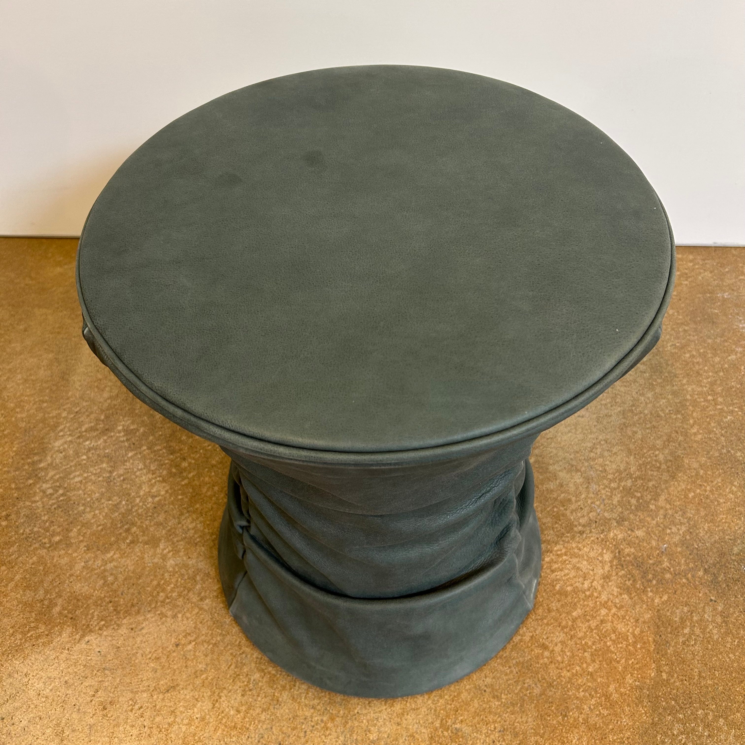 Walter Knoll / Bellows 222-H1 / Hocker blue tourmaline - Architare shop