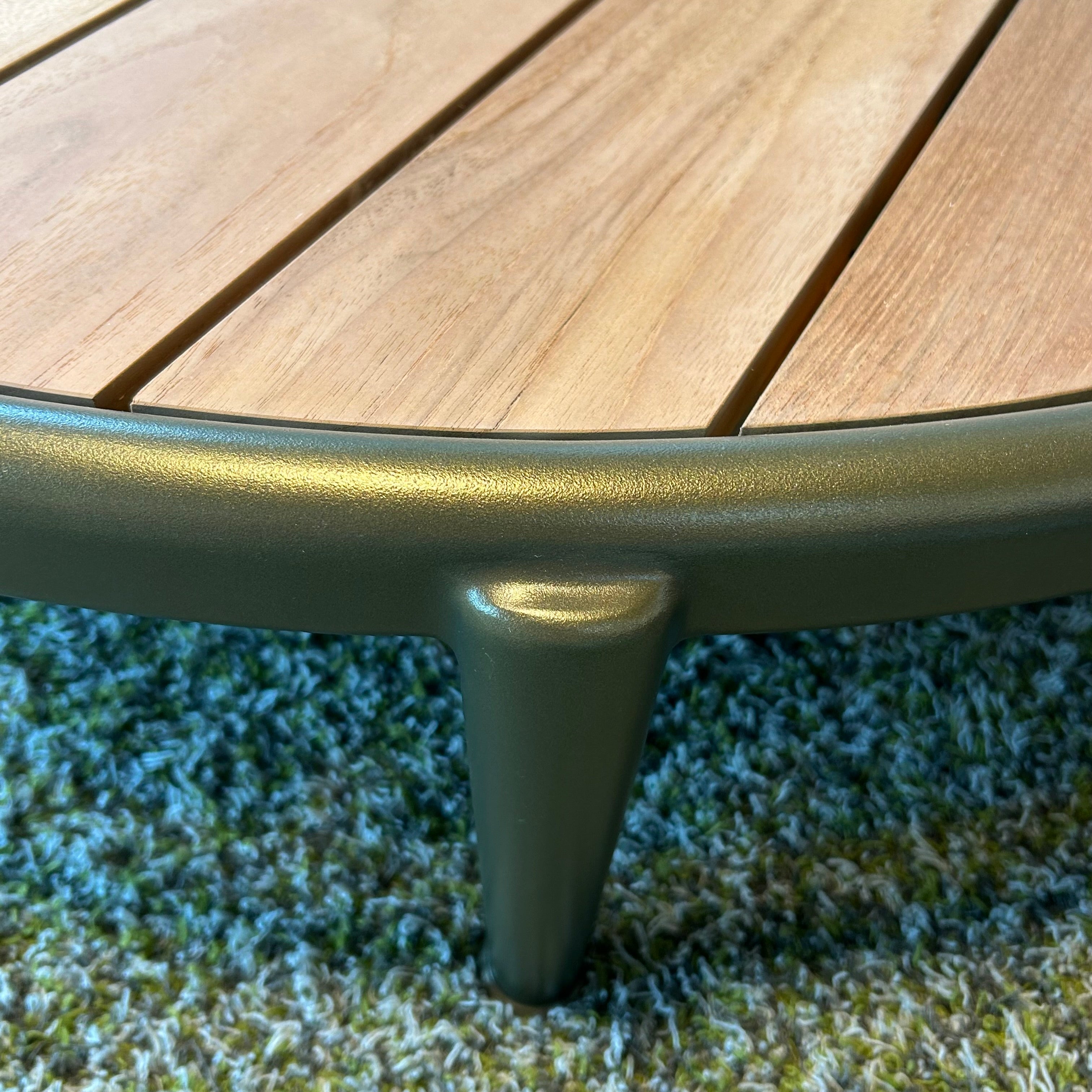 B&B Italia / Erica / Beistelltisch