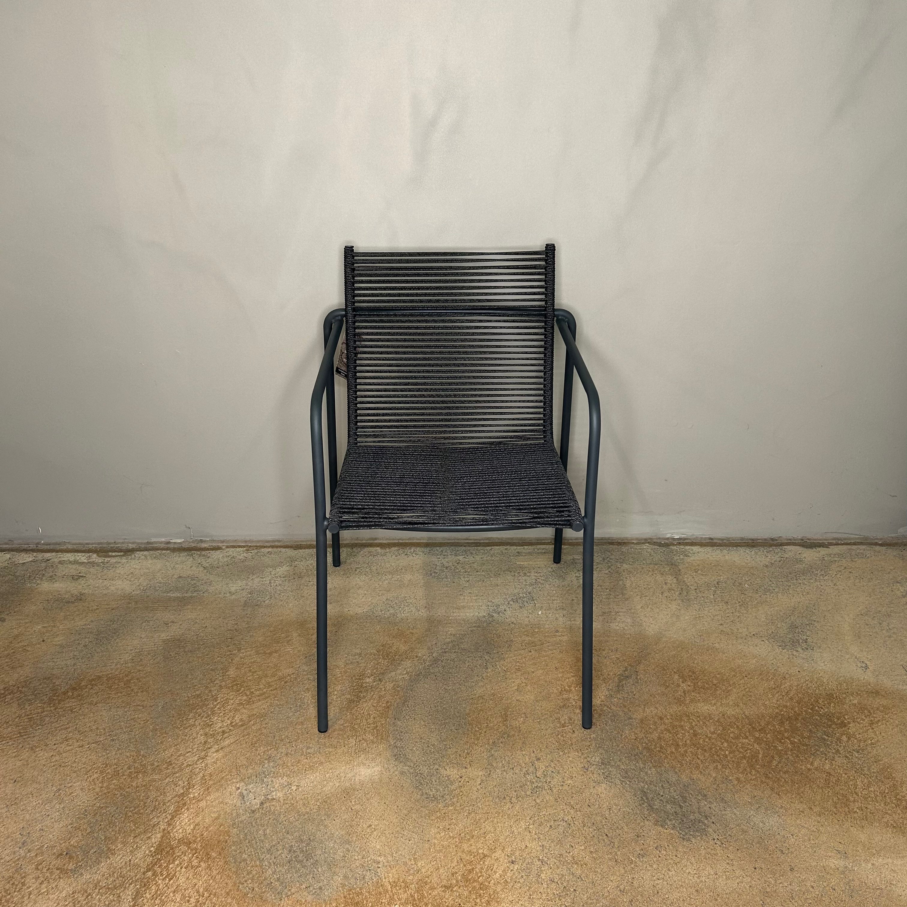 Fischer Möbel / TAKU / Outdoor Sessel mit Armlehne - Architare shop