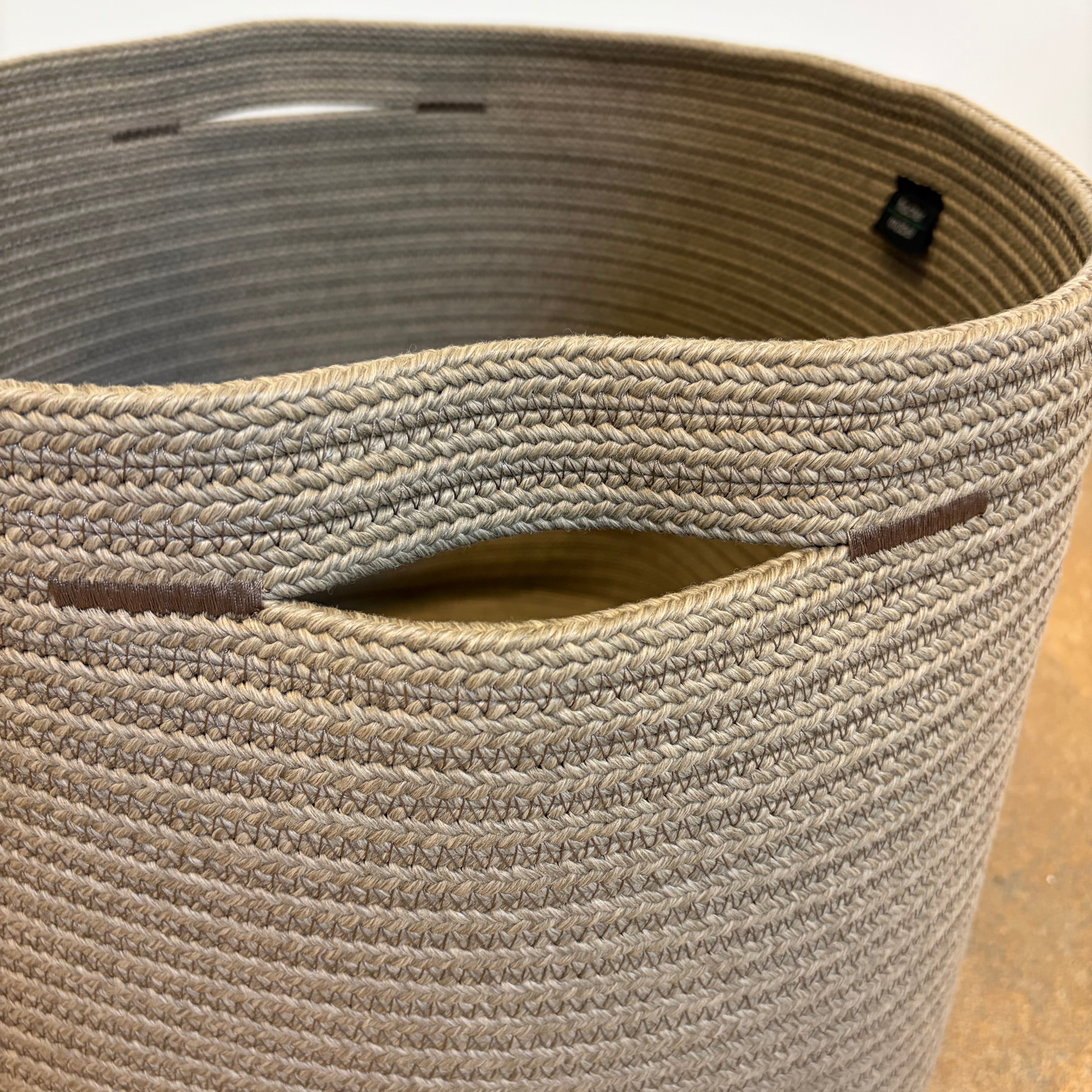 Fischer Möbel / Umbria Outdoor Basket / Korb - architare shop