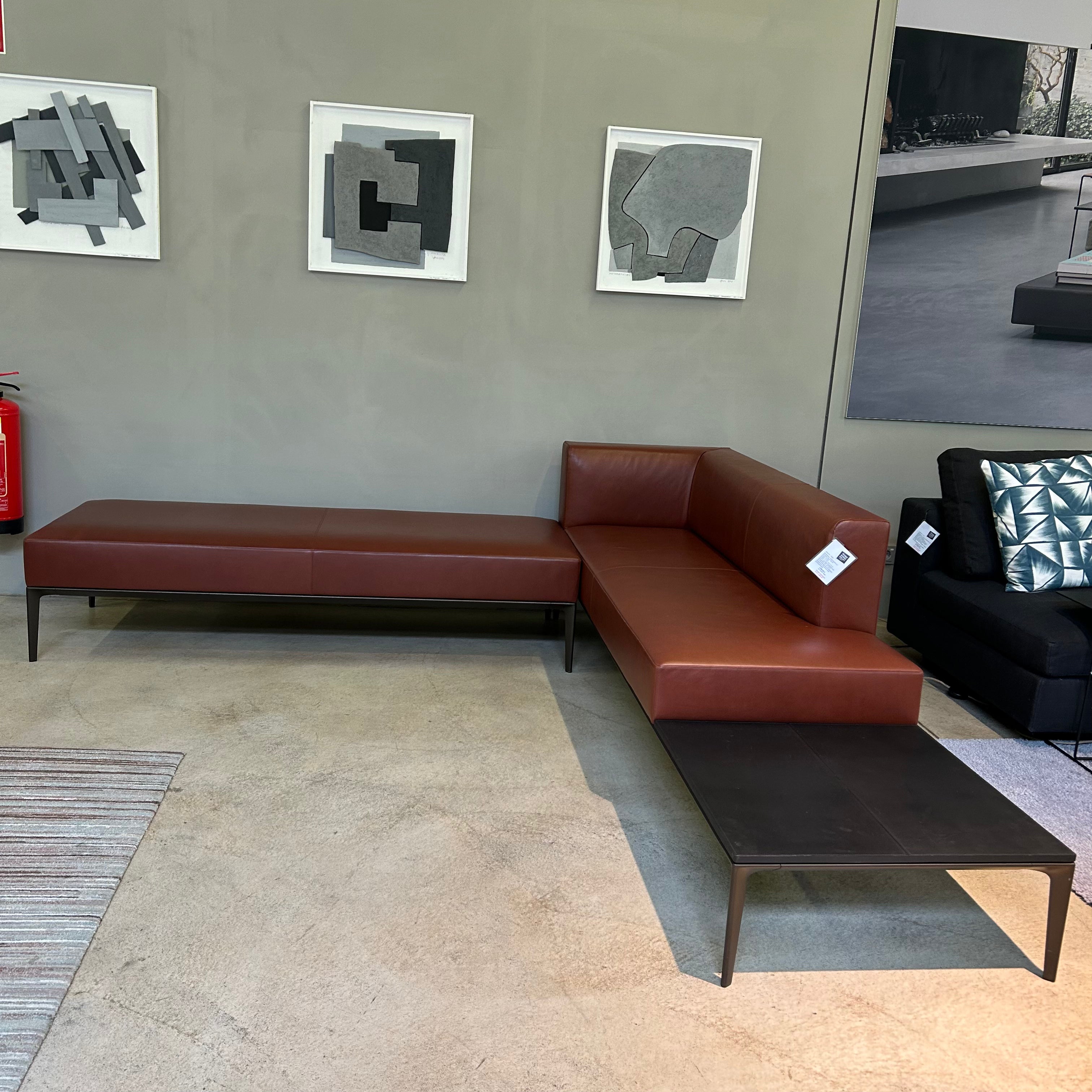 Walter Knoll Jaan Bench