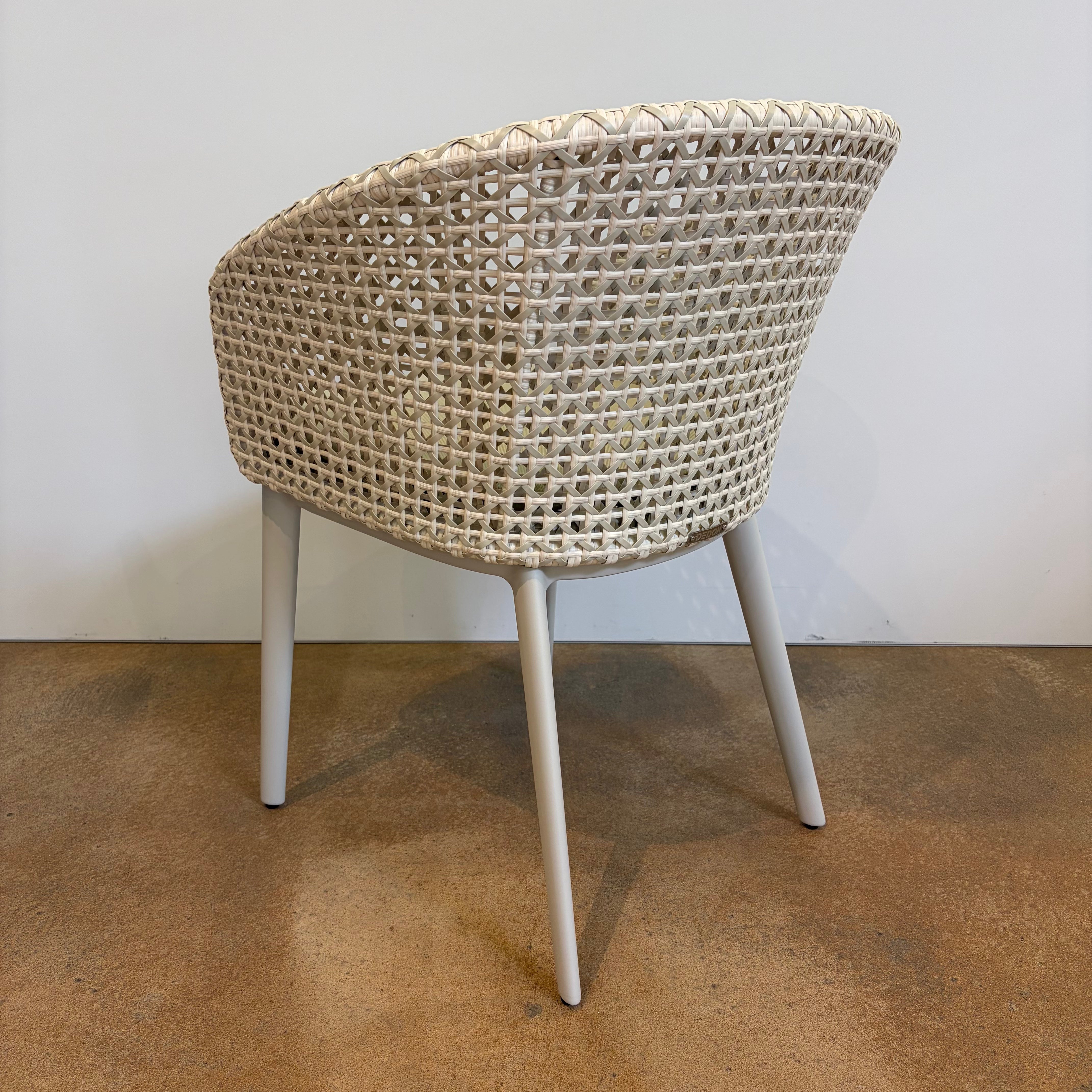 Dedon / MBRACE ALU / Armlehnenstuhl mit Sitzkissen - architare shop