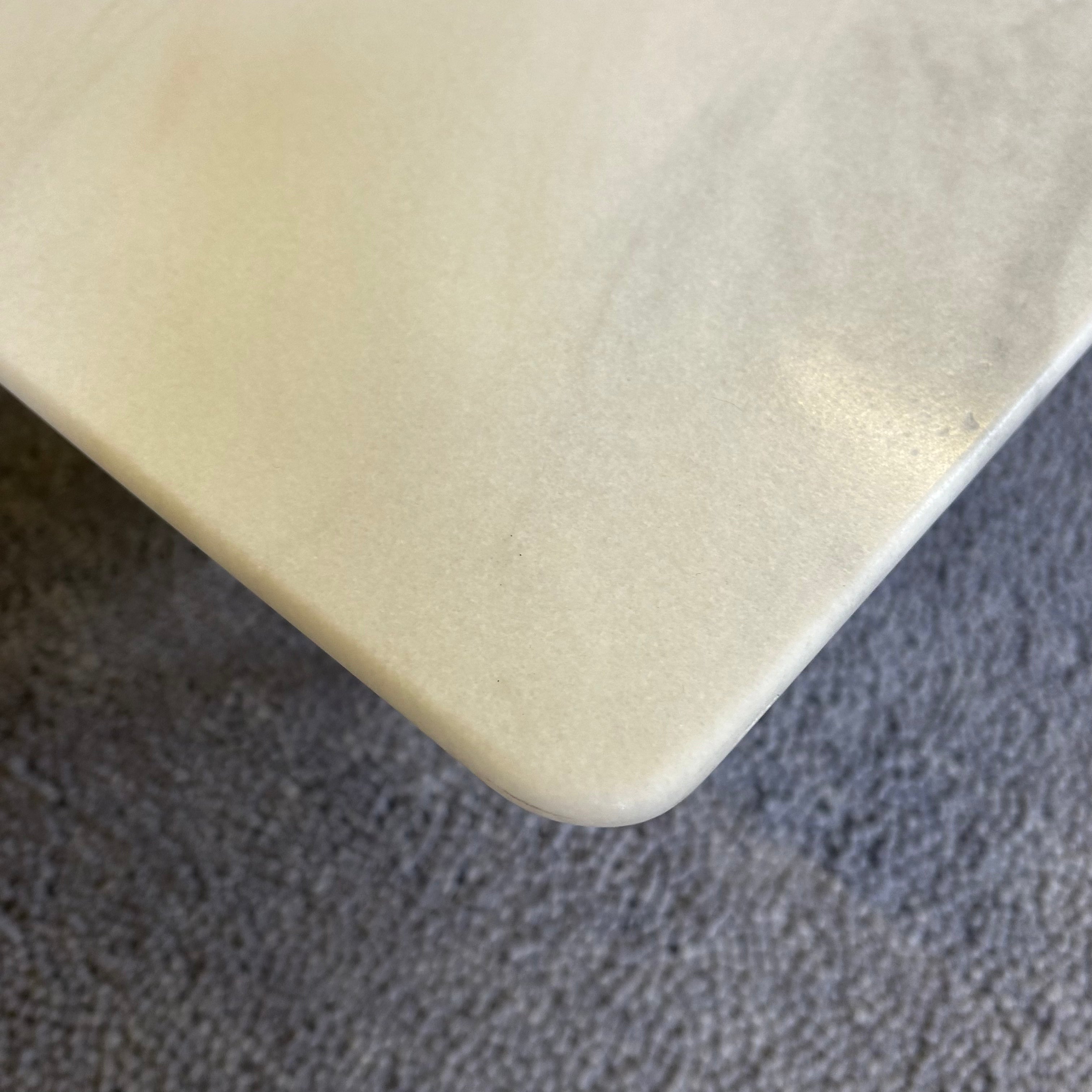 Walter Knoll / Oki Stone 131-T8 / Beistelltisch