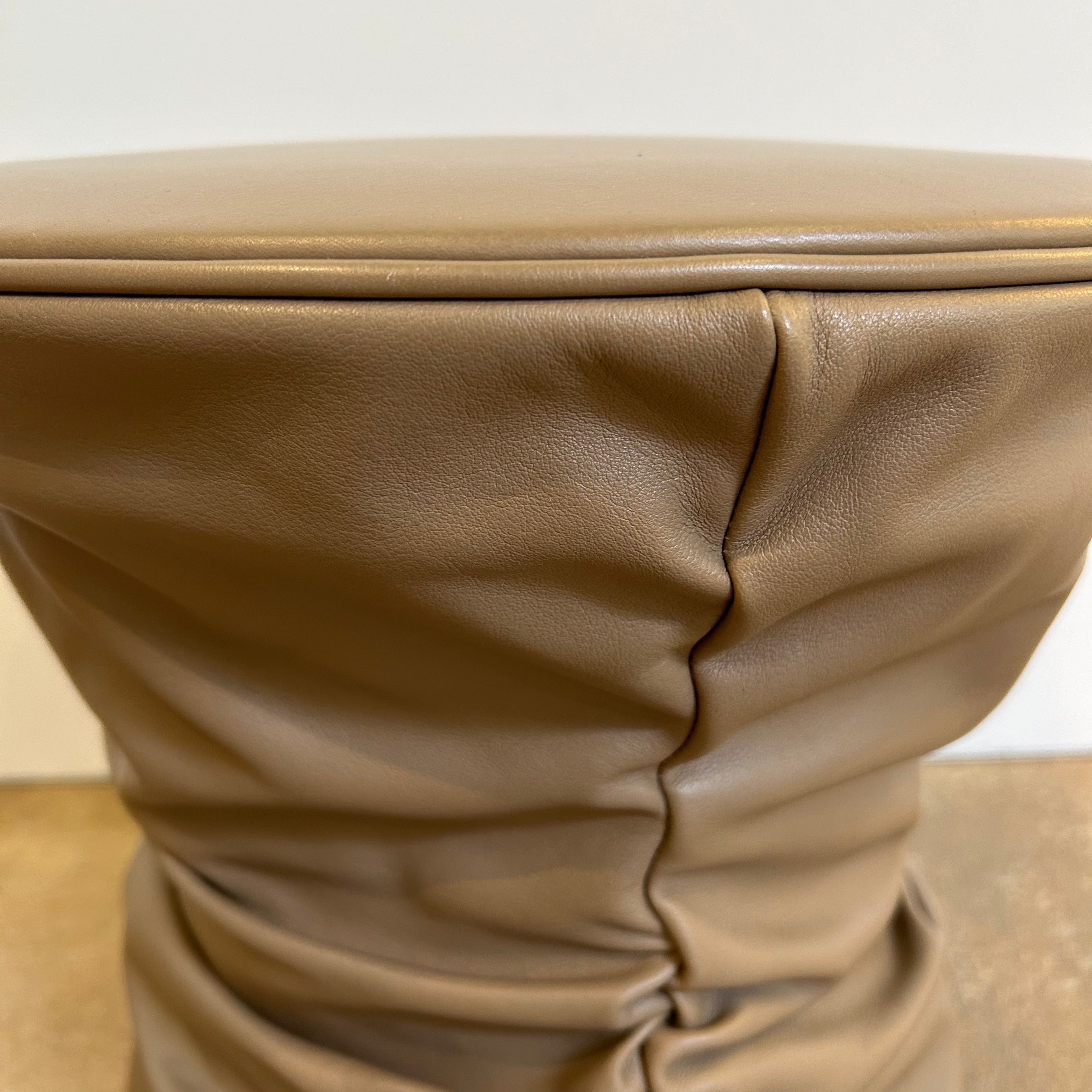 Walter Knoll Bellow Hocker