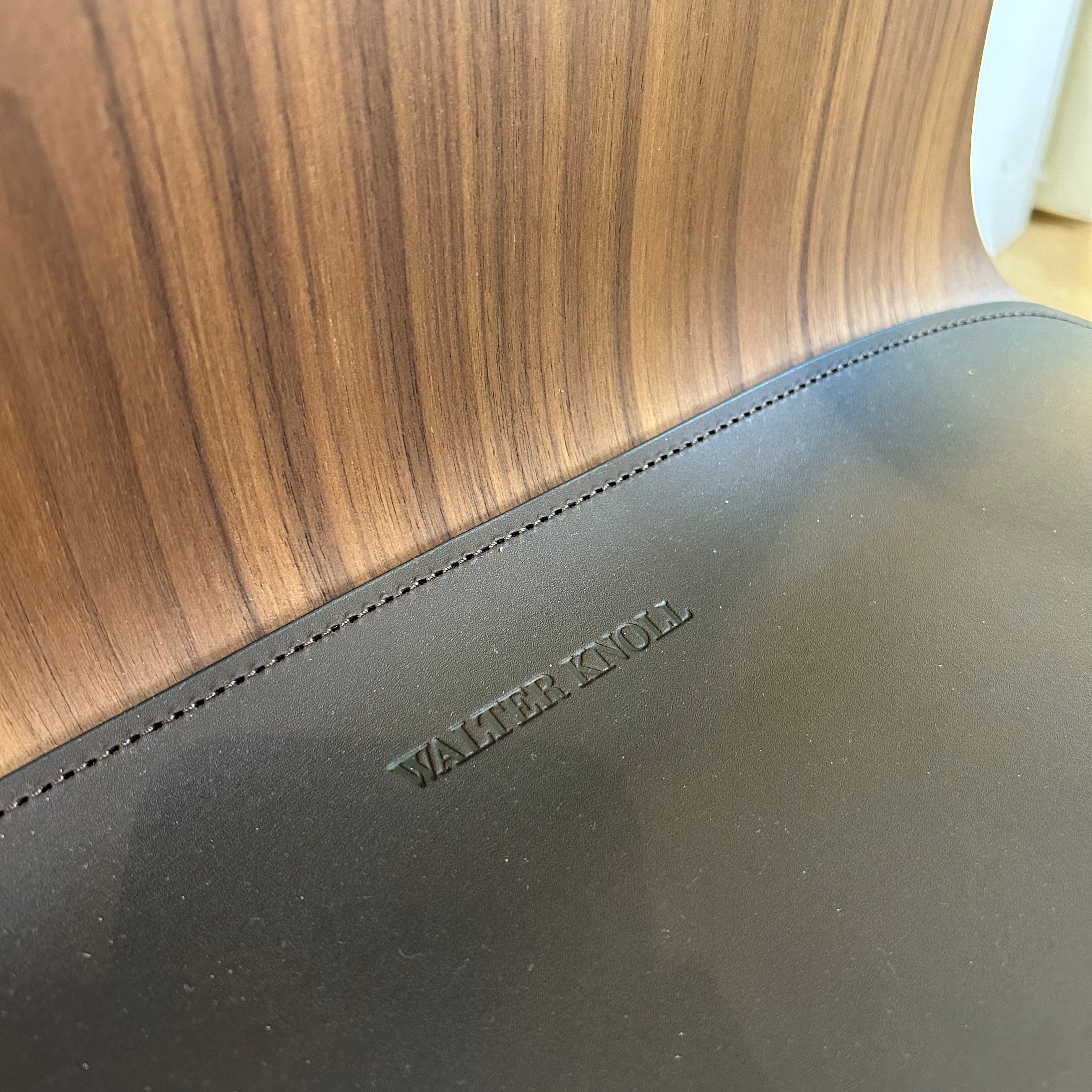 Walter Knoll Osuu Chair