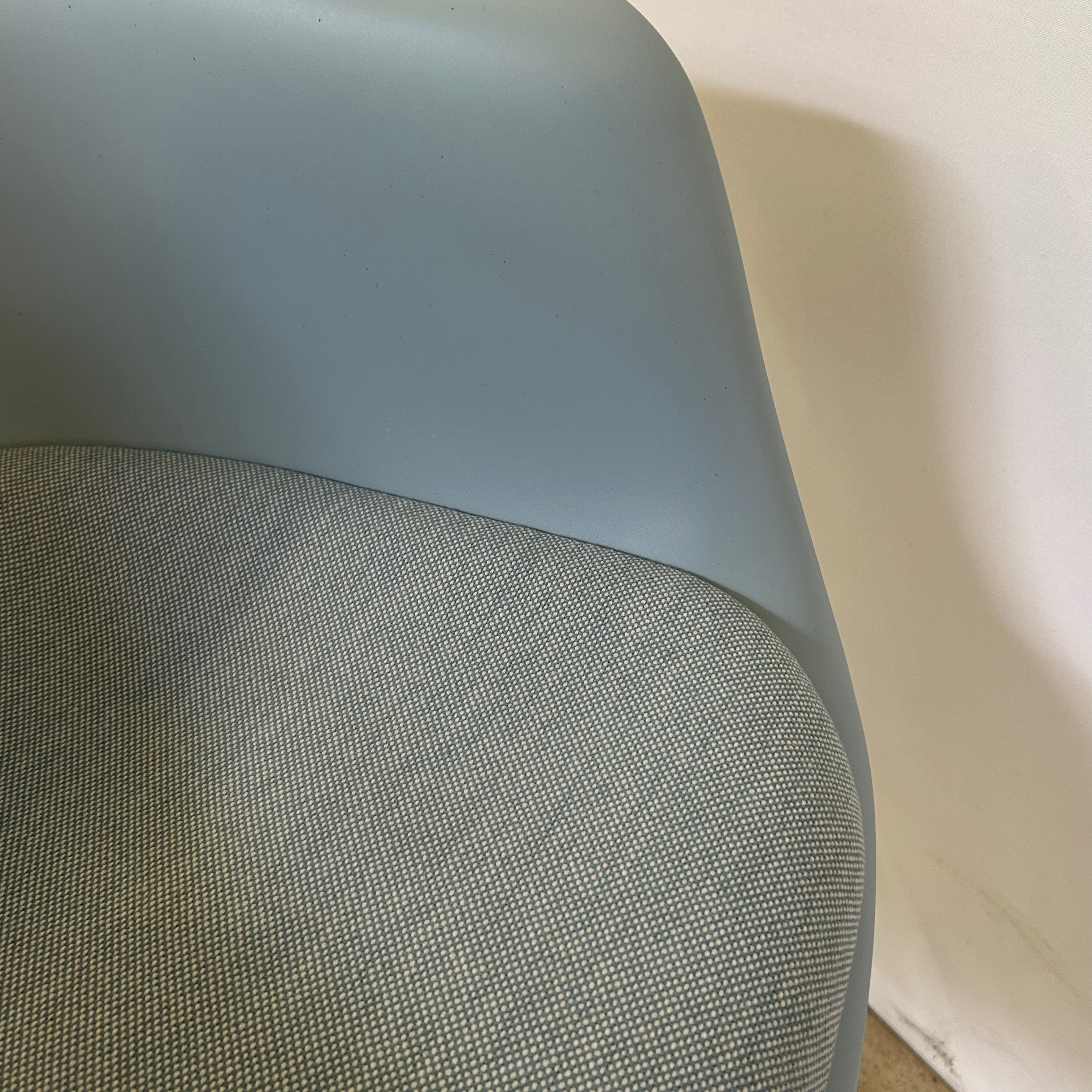 Vitra / Eames Plastic Armchair DAR / Stuhl