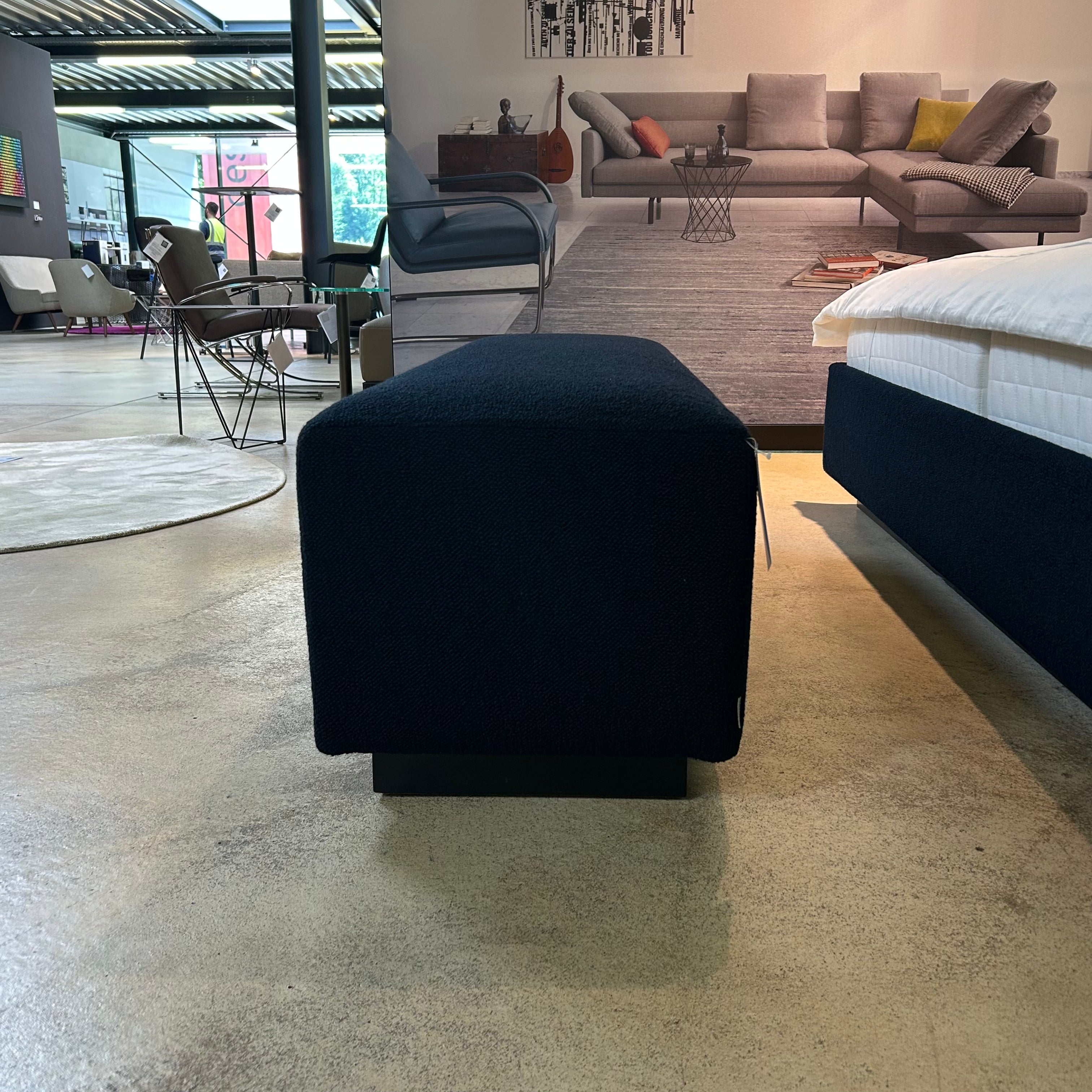 Walter Knoll YUUTO 810-H4