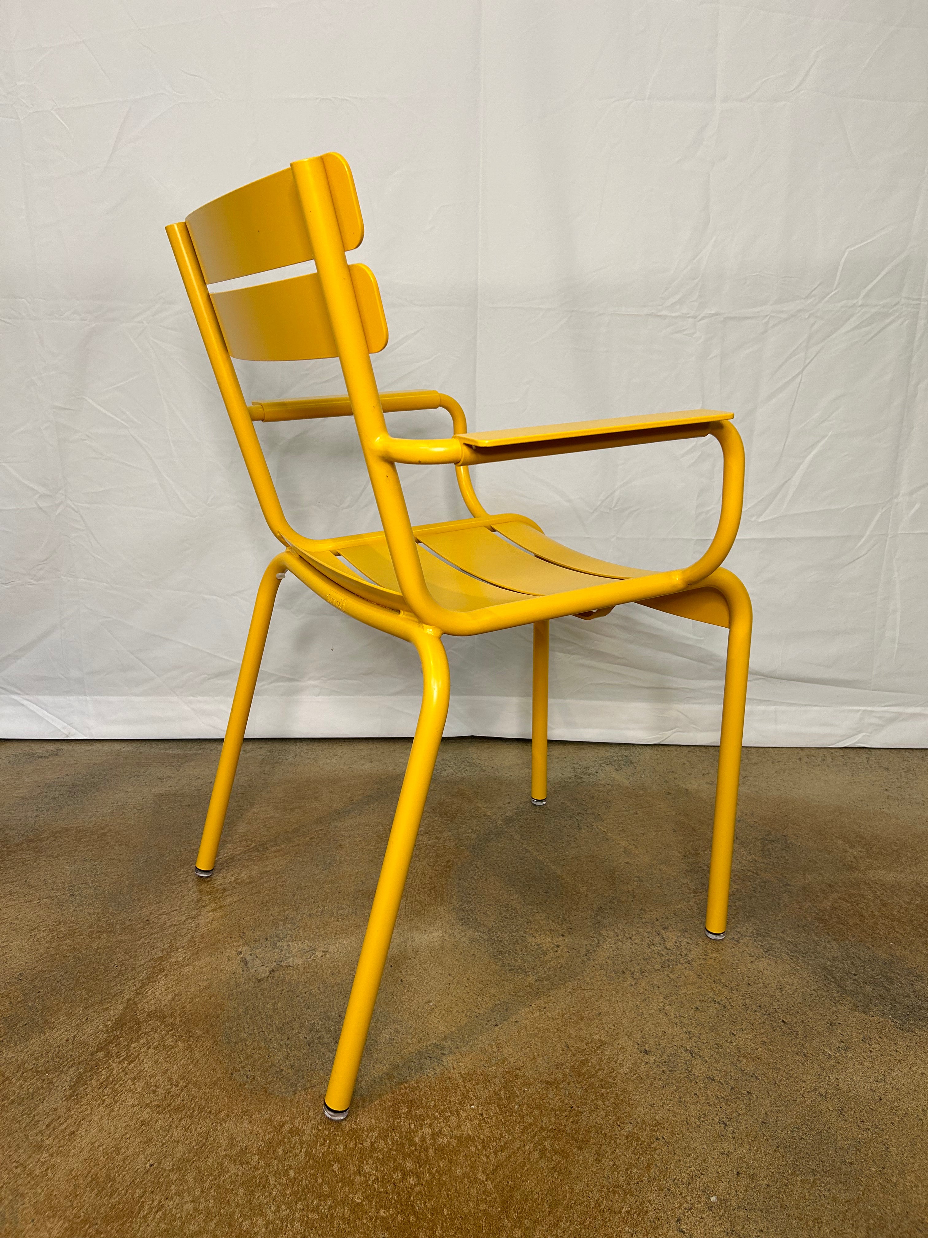 Fermob / Luxembourg Bridge / Outdoorstuhl mit Armlehnen - Architare shop