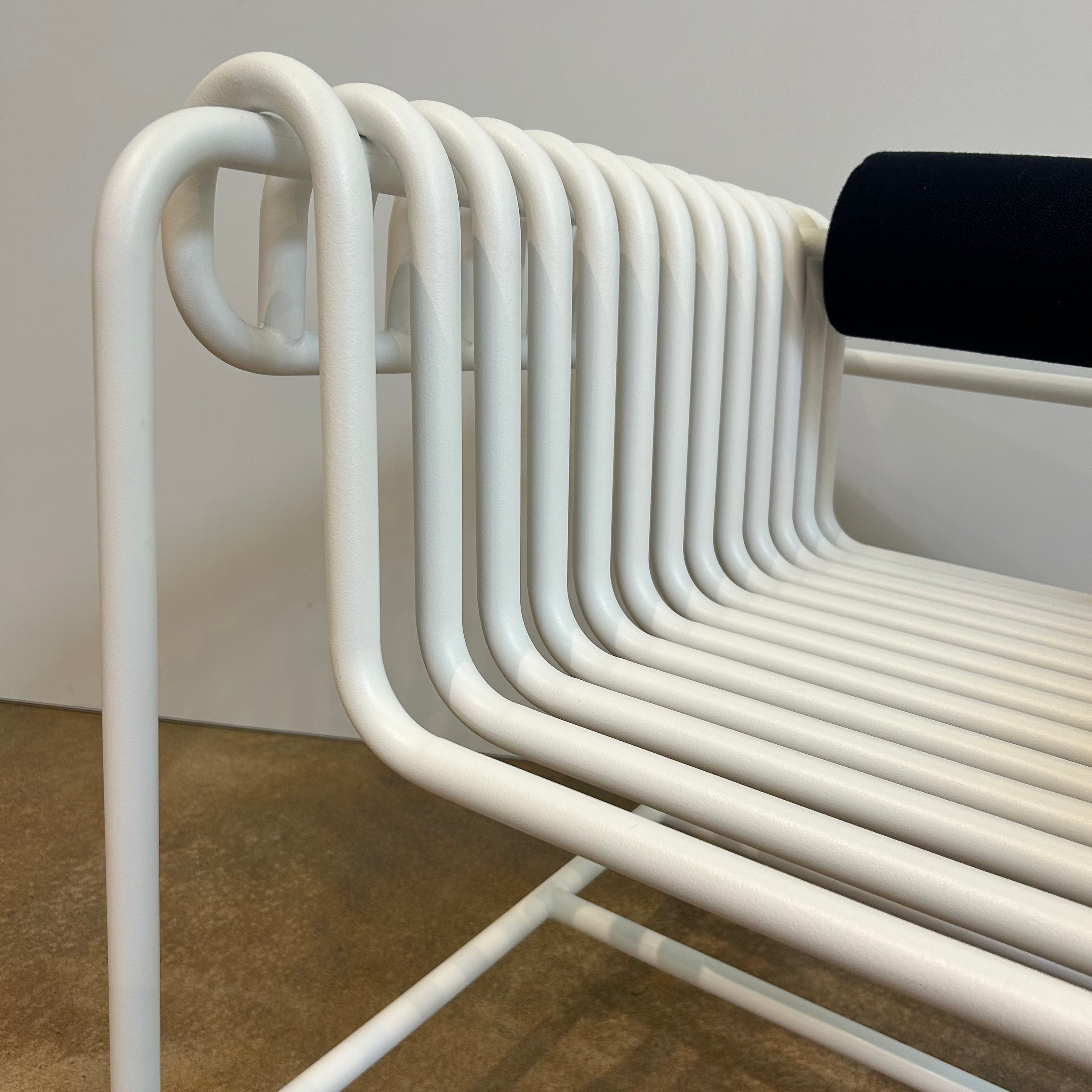 Blockbau / 22.24 Armchair / Armlehnenstuhl Weiß - Architare shop