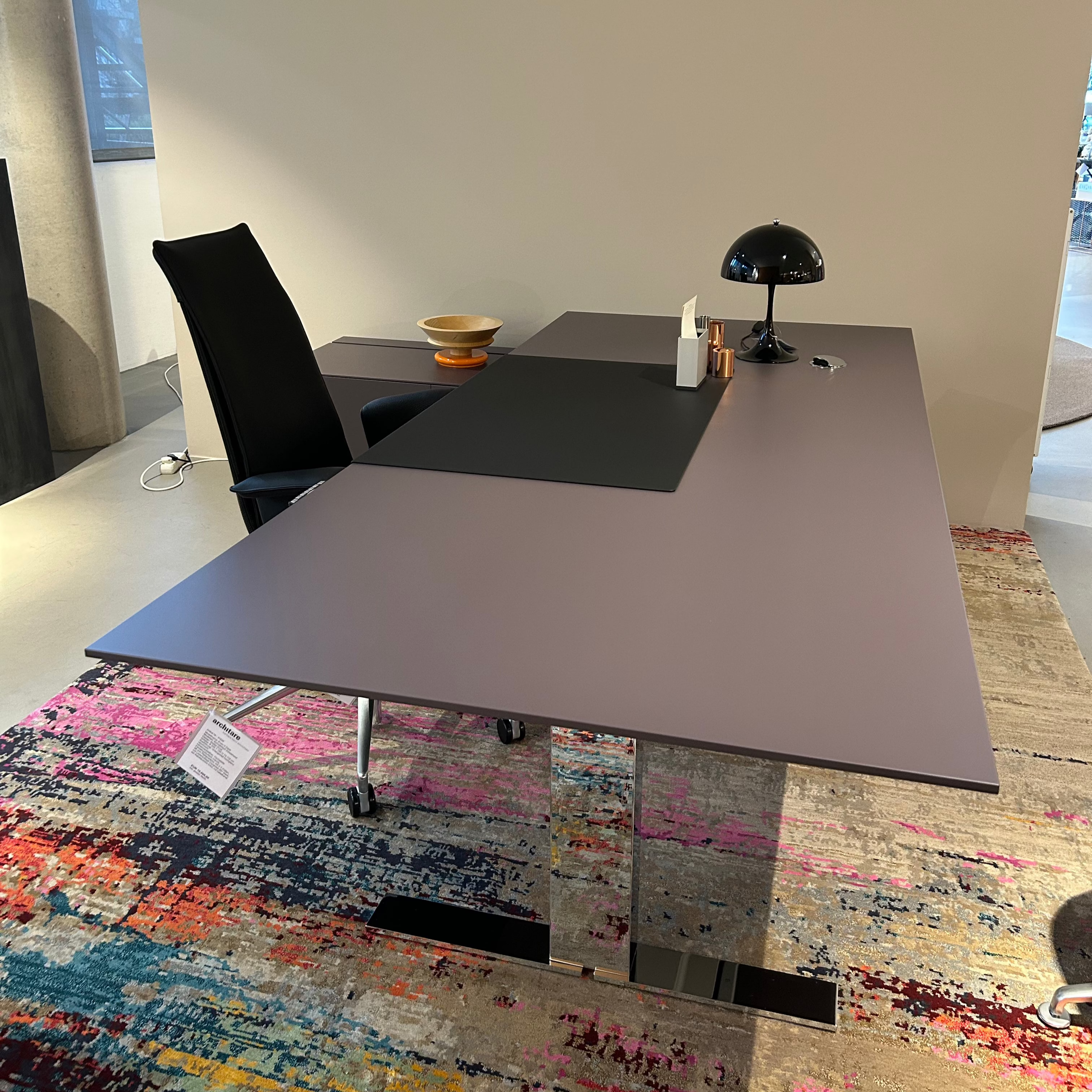 Walter Knoll / Exec-V Desk / Schreibtisch inkl. Container - Architare shop