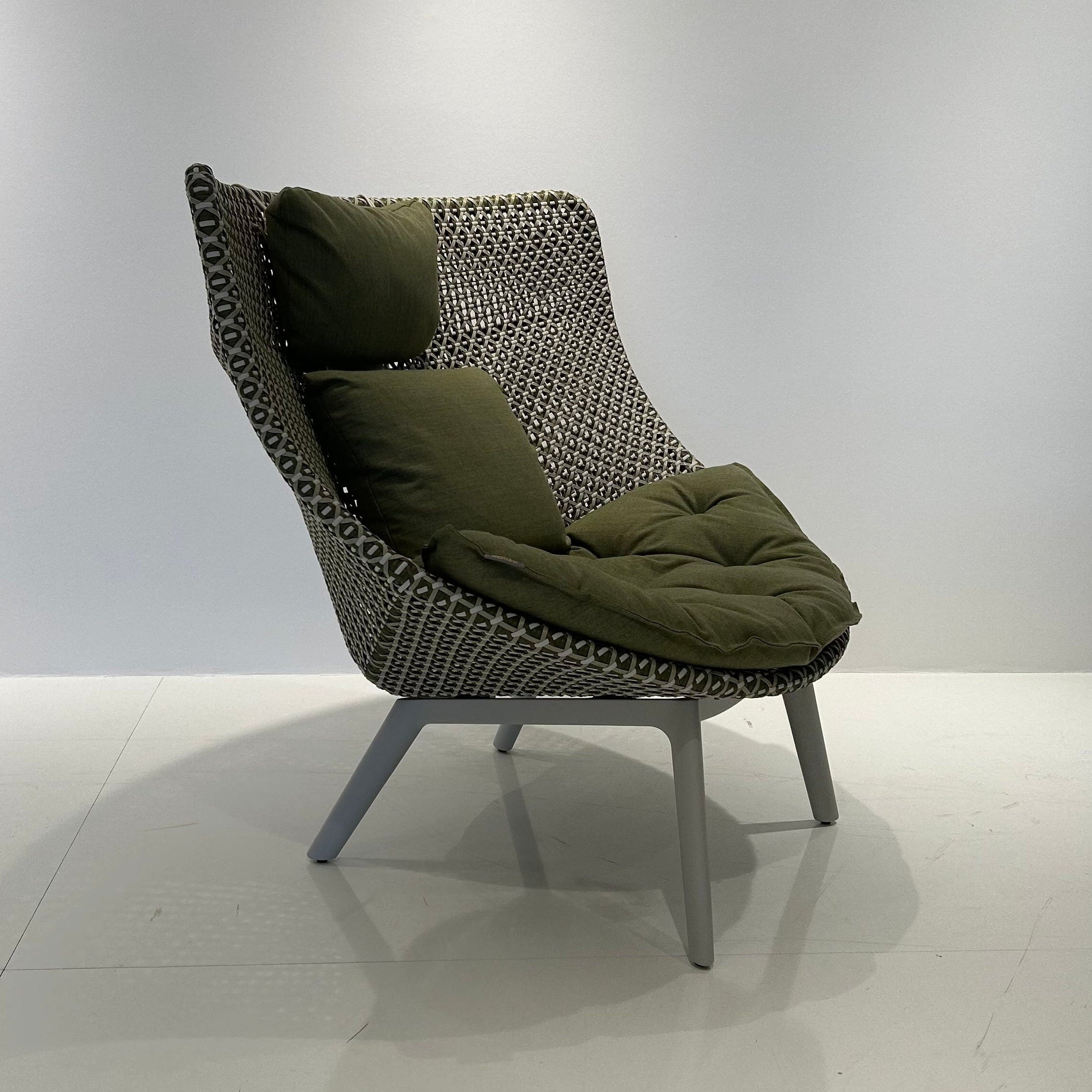 Dedon / MBRACE ALU / Outdoor Sessel mit Hocker