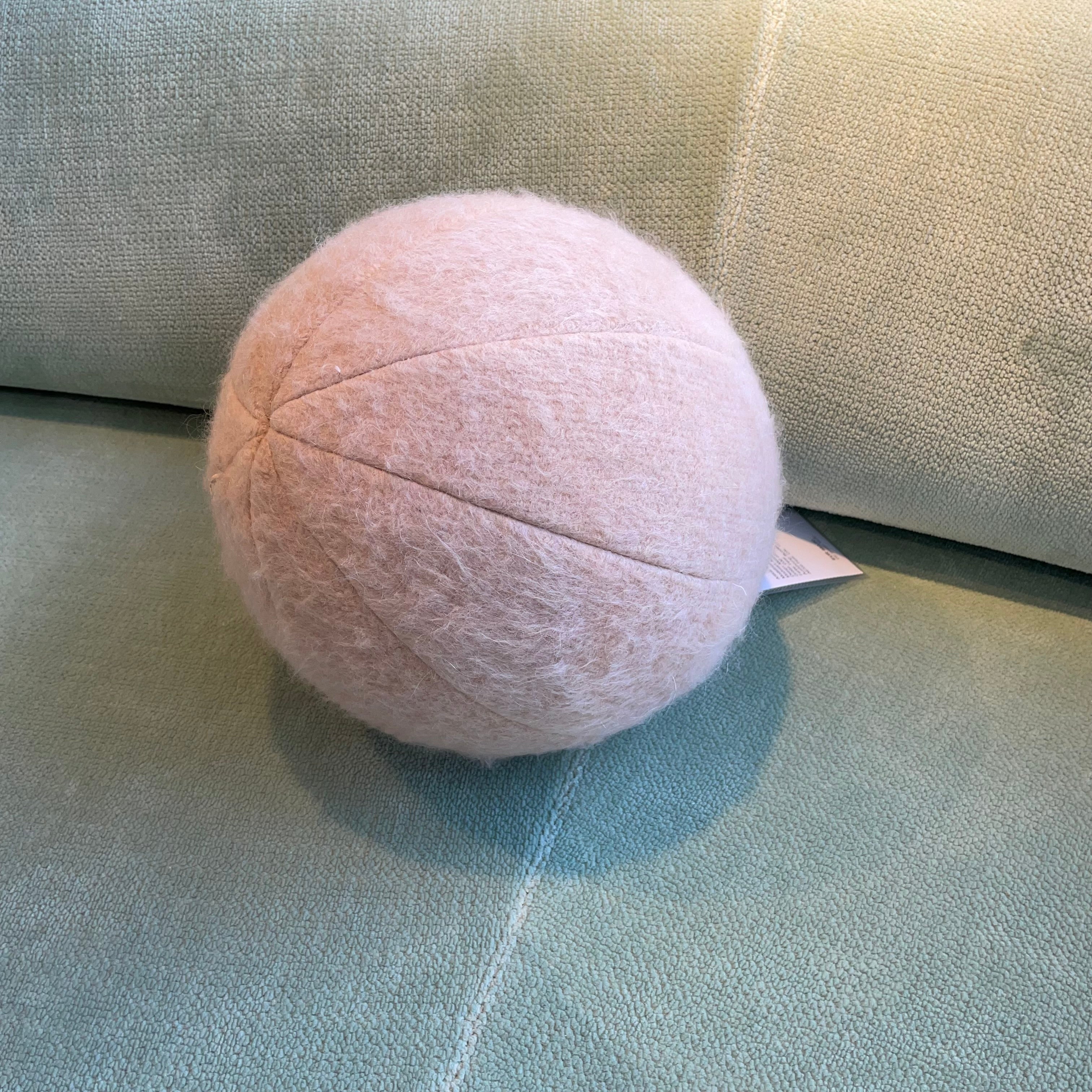 Moroso / Round One Color / Kissenkugel - Architare shop