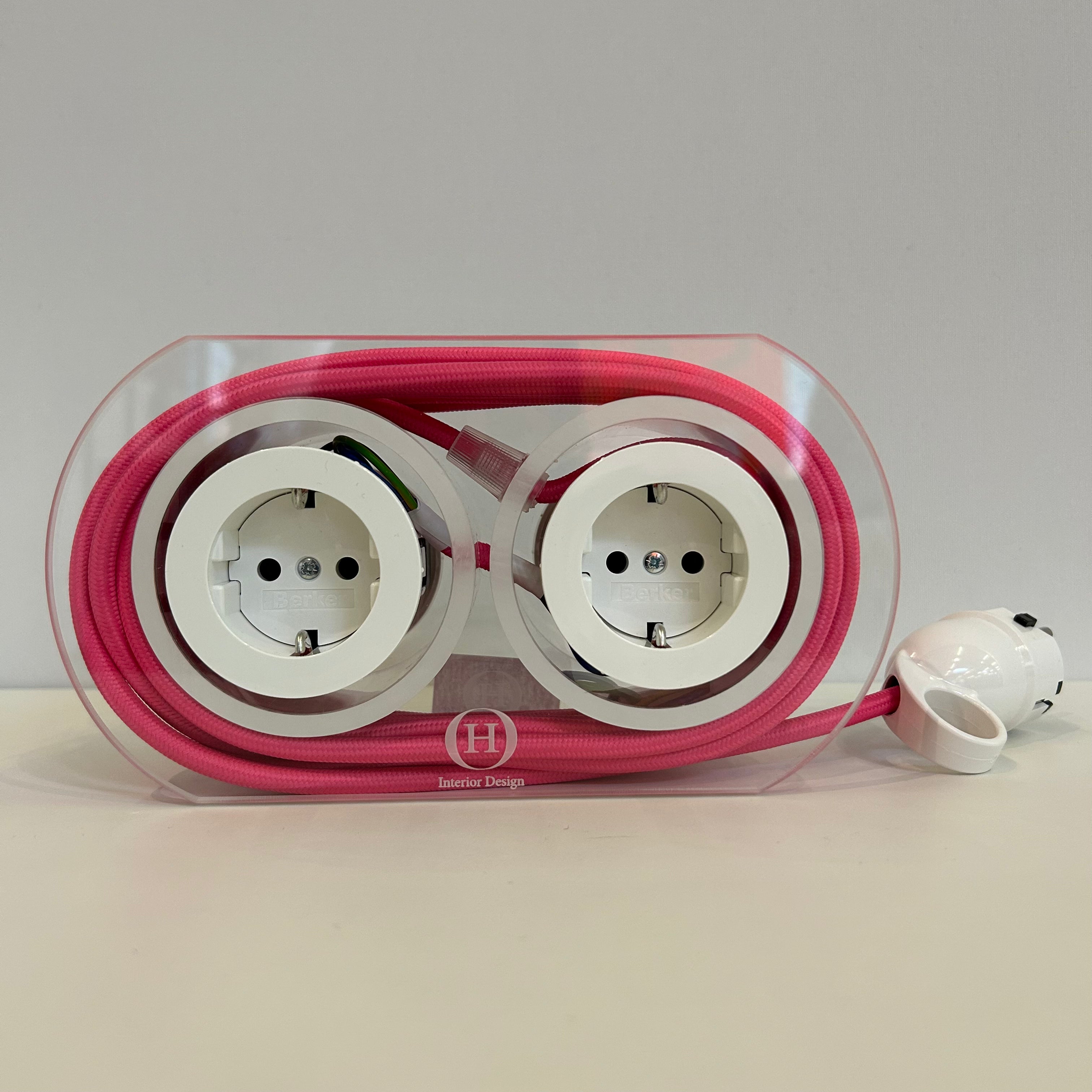 OH Interior Design / Verlängerungskabel 4 Steckdosen