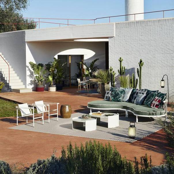 Cassina / 561 Trampoline / Outdoor Sofa - Architare shop