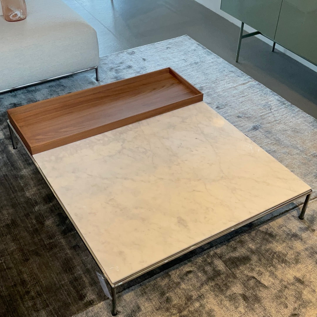 Cassina / MEX-HI / Beistelltisch