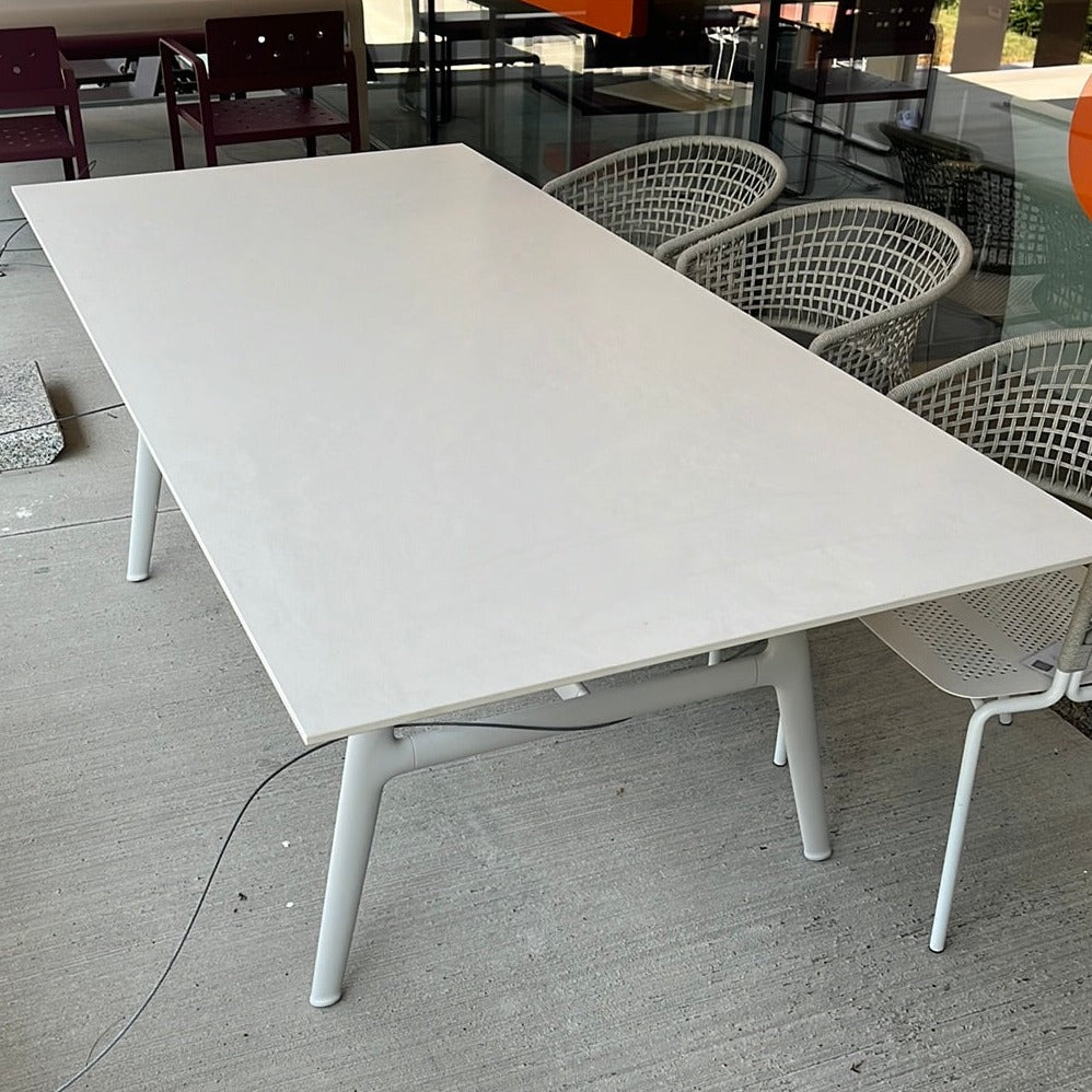 Dedon / SEAX Dining Table / Esstisch