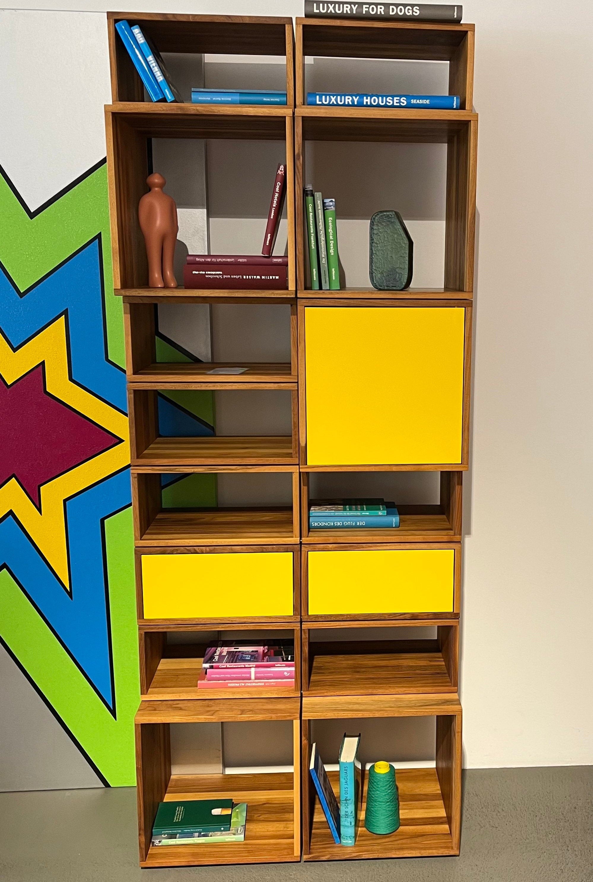 Riva / Freedom / Bücherregal