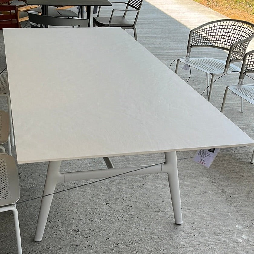 Dedon / SEAX Dining Table / Esstisch