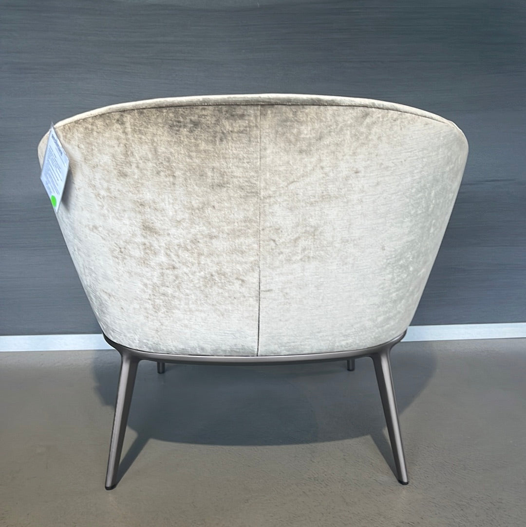 B&B Italia / CARATOS Stoff / Sessel mit Armlehnen / Grau