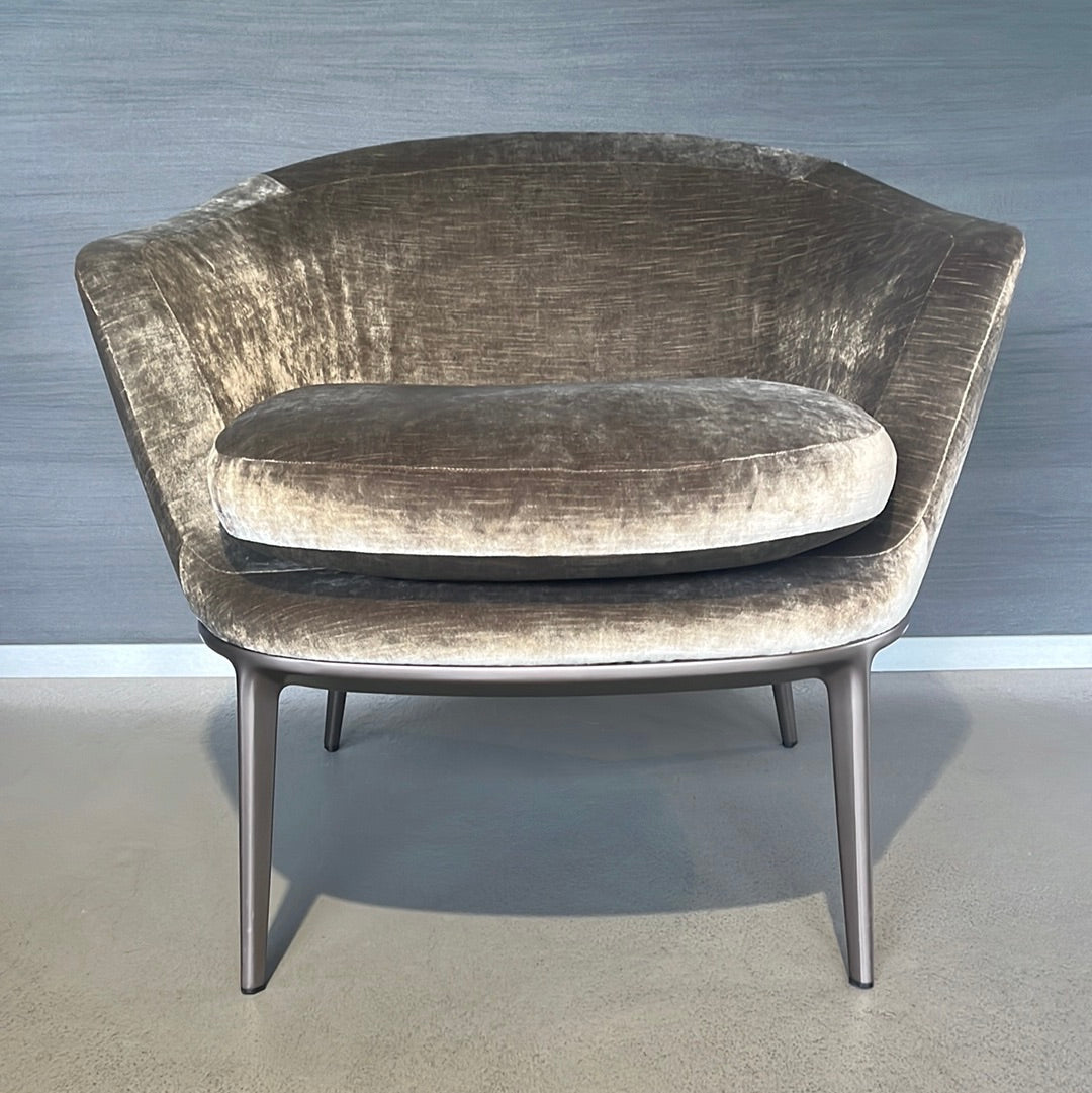 B&B Italia / CARATOS Stoff / Sessel mit Armlehnen / Grau