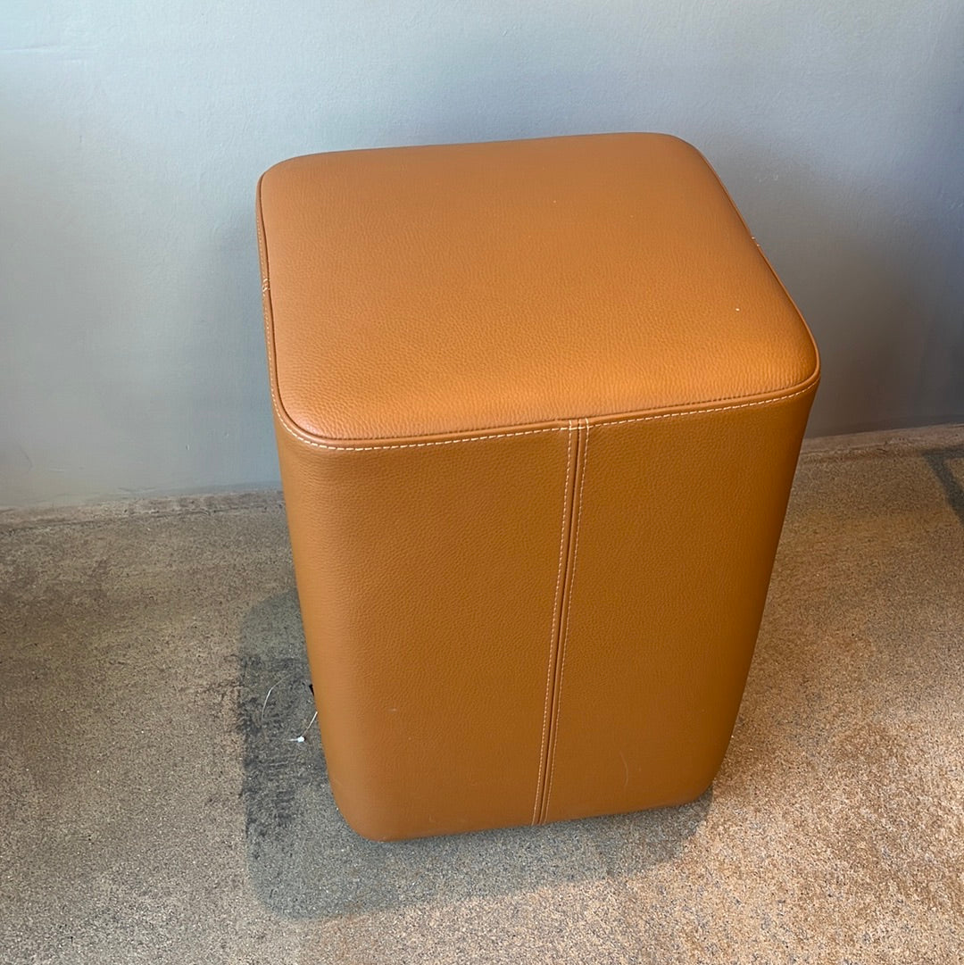 Signet / Bono Leder / Hocker Braun