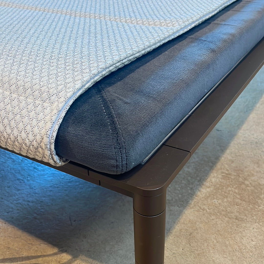 Giorgetti / GEA OUTDOOR DAY BED / Day Bed