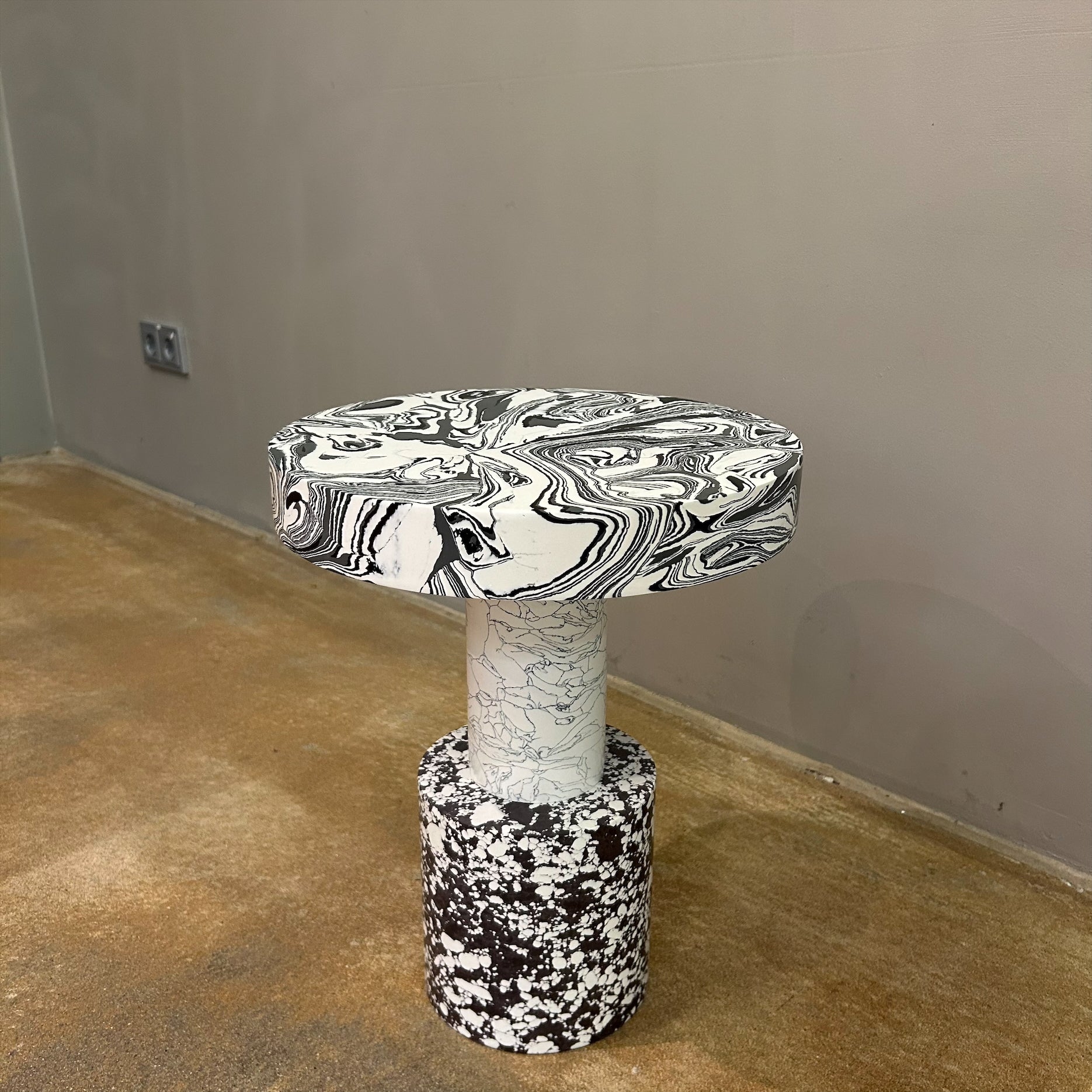 Tomdixon / Siwrl Table Large / Beistelltisch - Architare shop