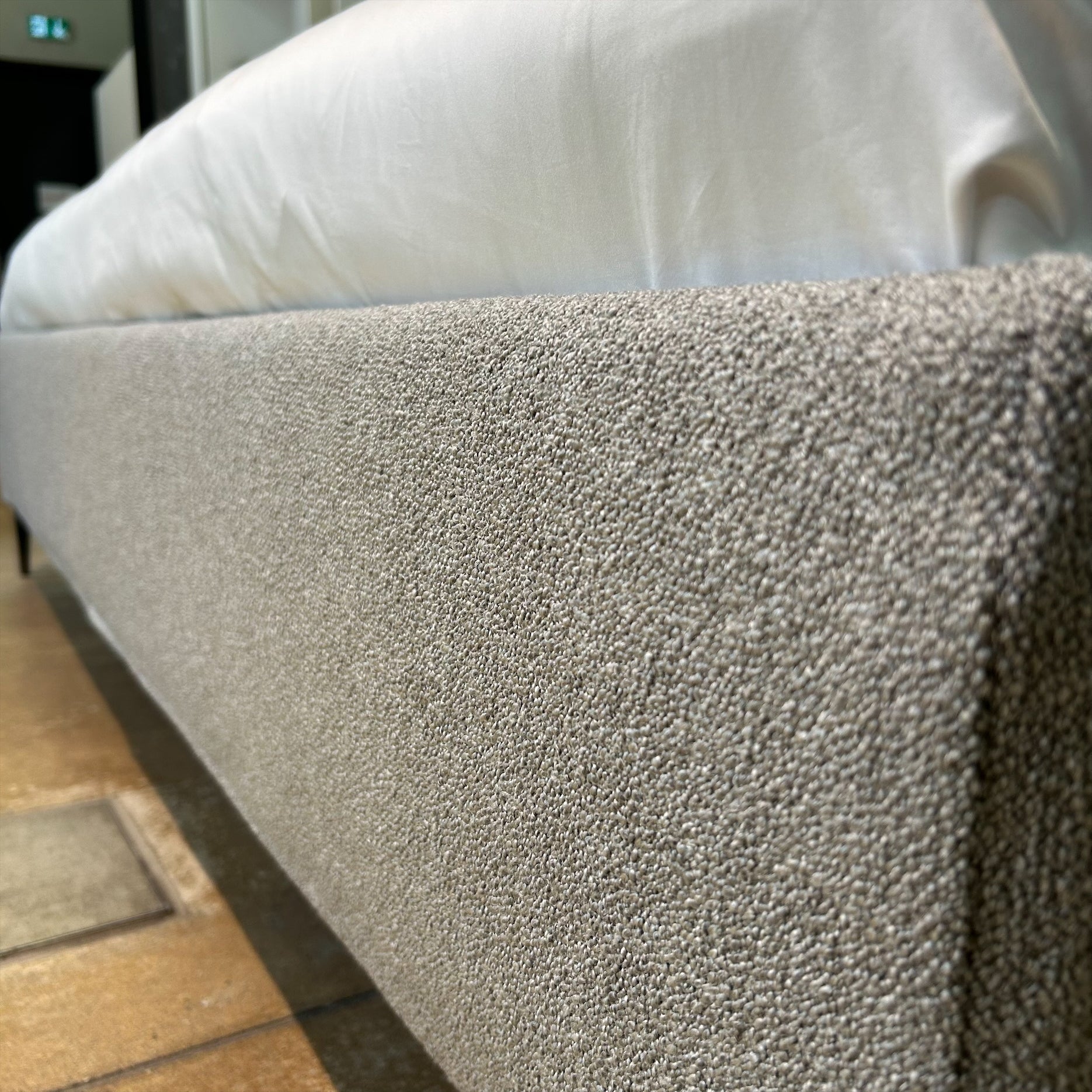 Signet / Soraya / Polsterbett - Architare shop