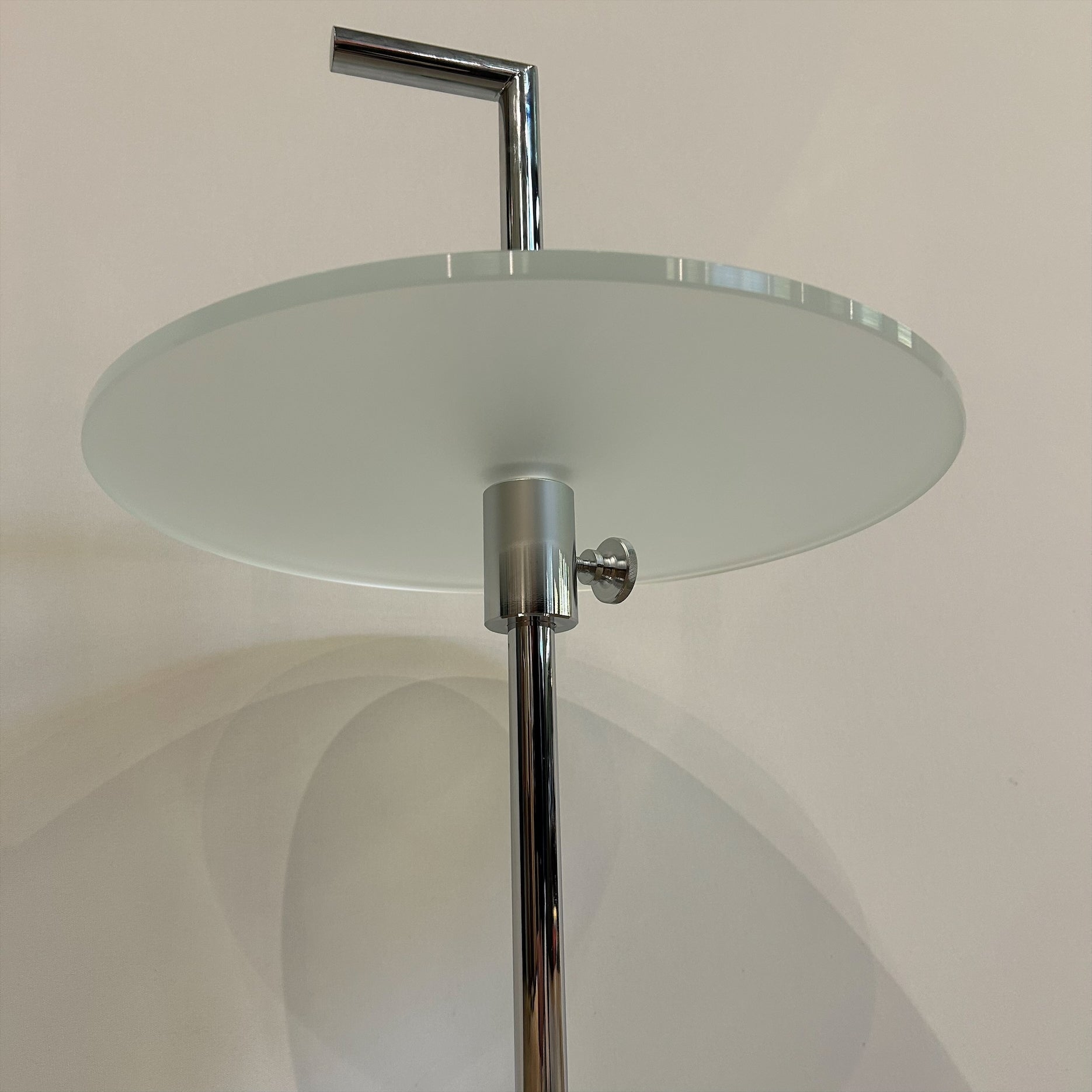 Dreieck / Heavy Metal / Beistelltisch - Architare shop