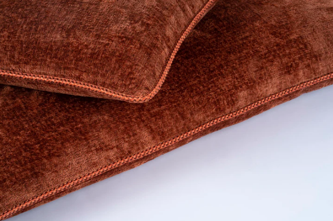 Another Mondaen / Feldes Monochrom Cinnamon Rectangle / Kissen - Architare shop