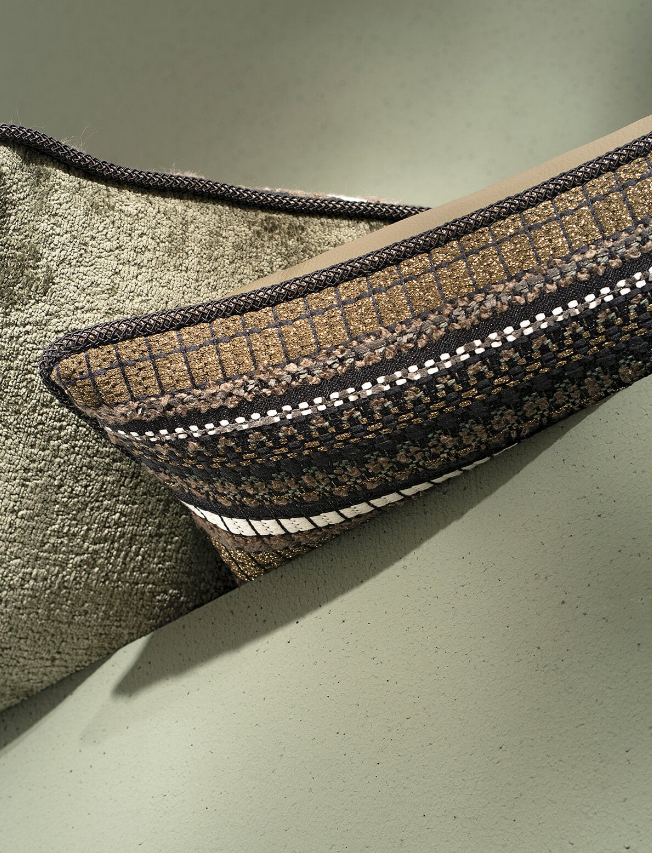 Another Mondaen / Farkas Monochrom Olive Night / Kissen - Architare shop