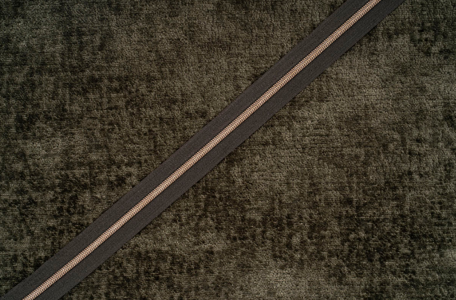 Another Mondaen / Farkas Monochrom Olive Night / Kissen - Architare shop