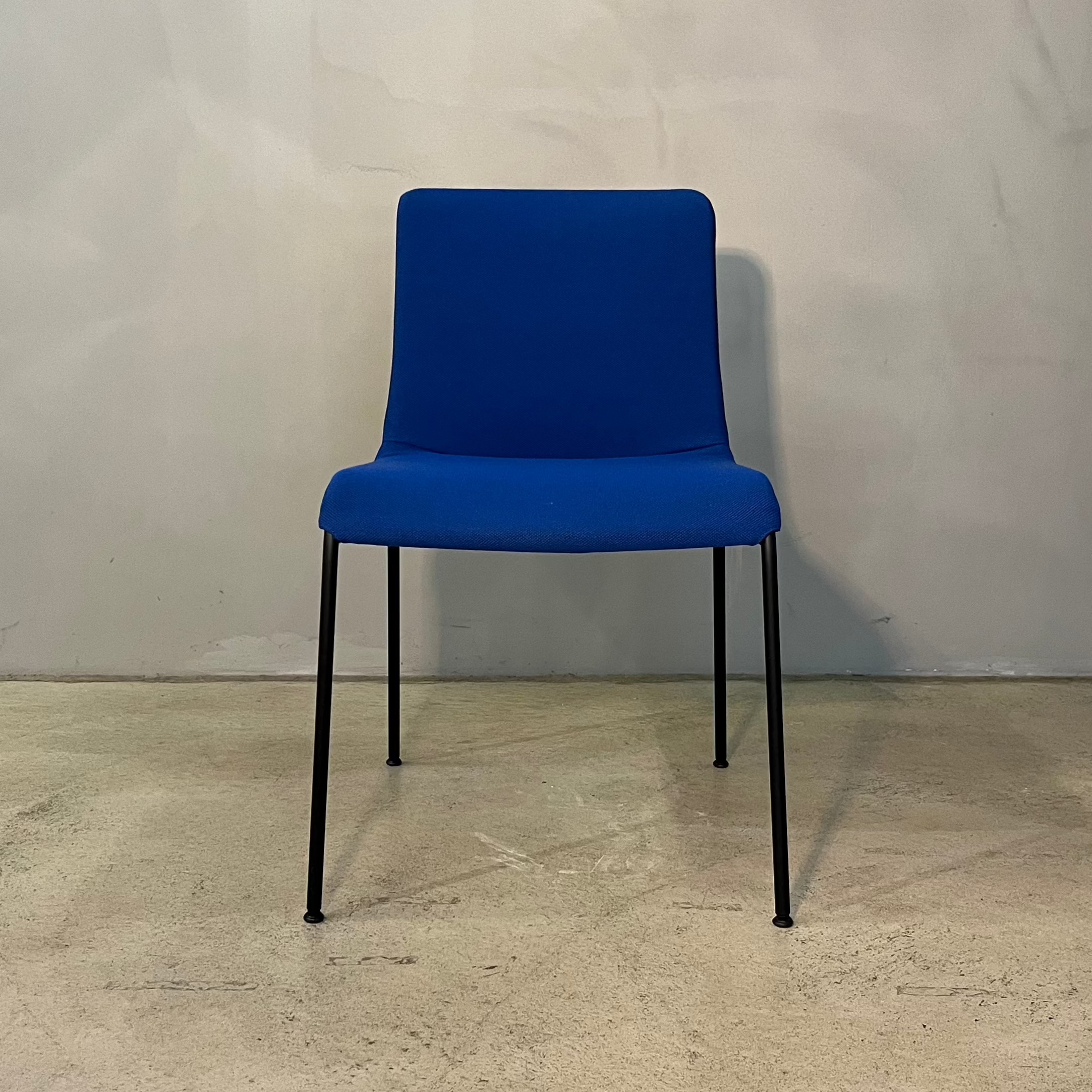 Liz Stuhl Walter Knoll Stoff blau