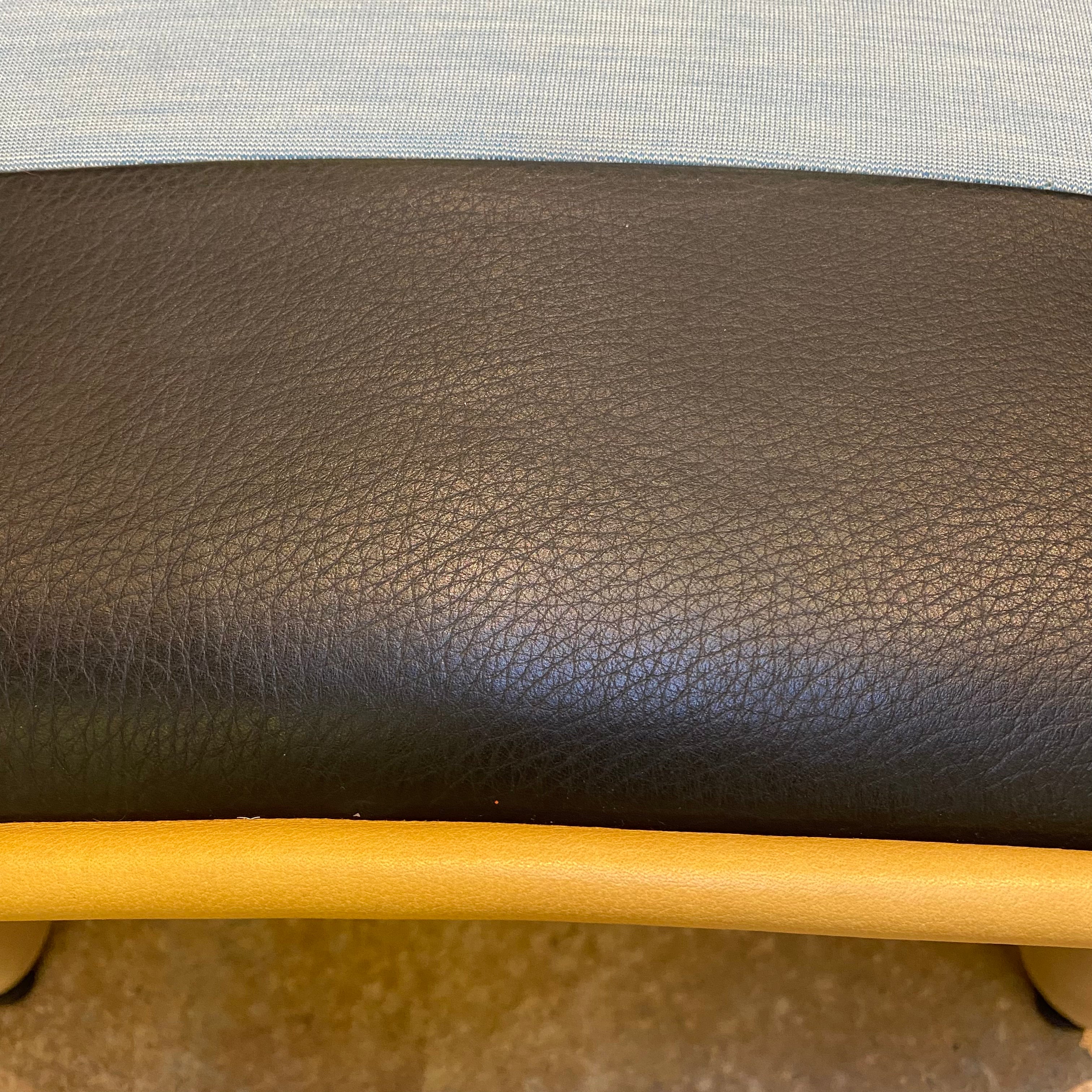 Cassina / Gender / Ohrensessel mit Hocker - Architare shop