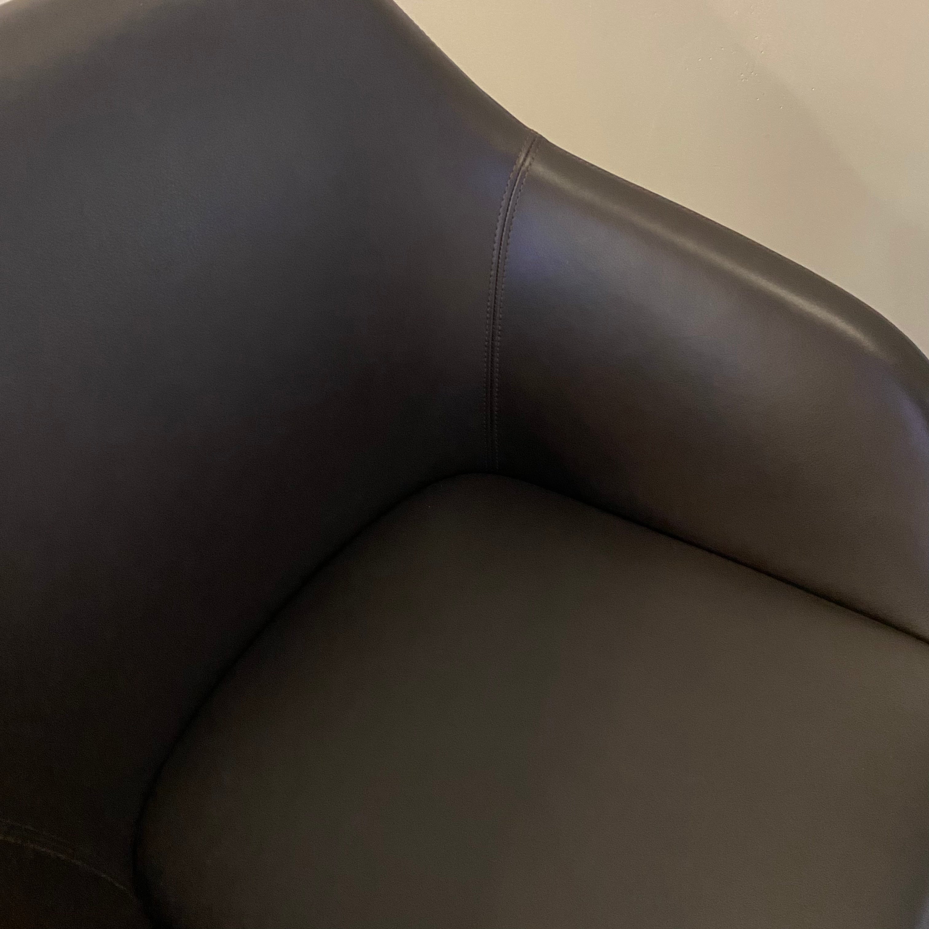 Walter Knoll / Turtle 1861 / Schalensessel