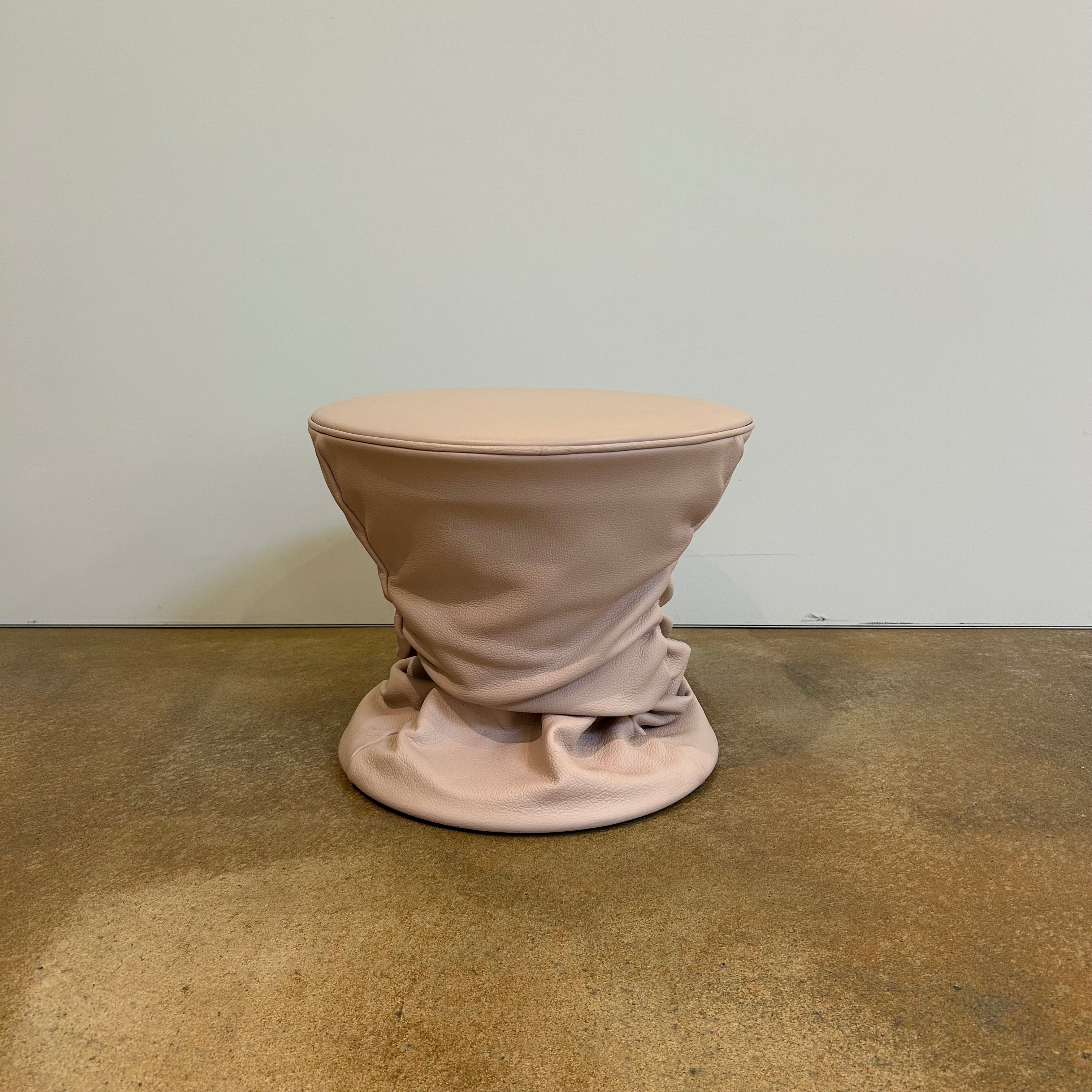 Walter Knoll / Bellows 222-H1 / Hocker wild rose