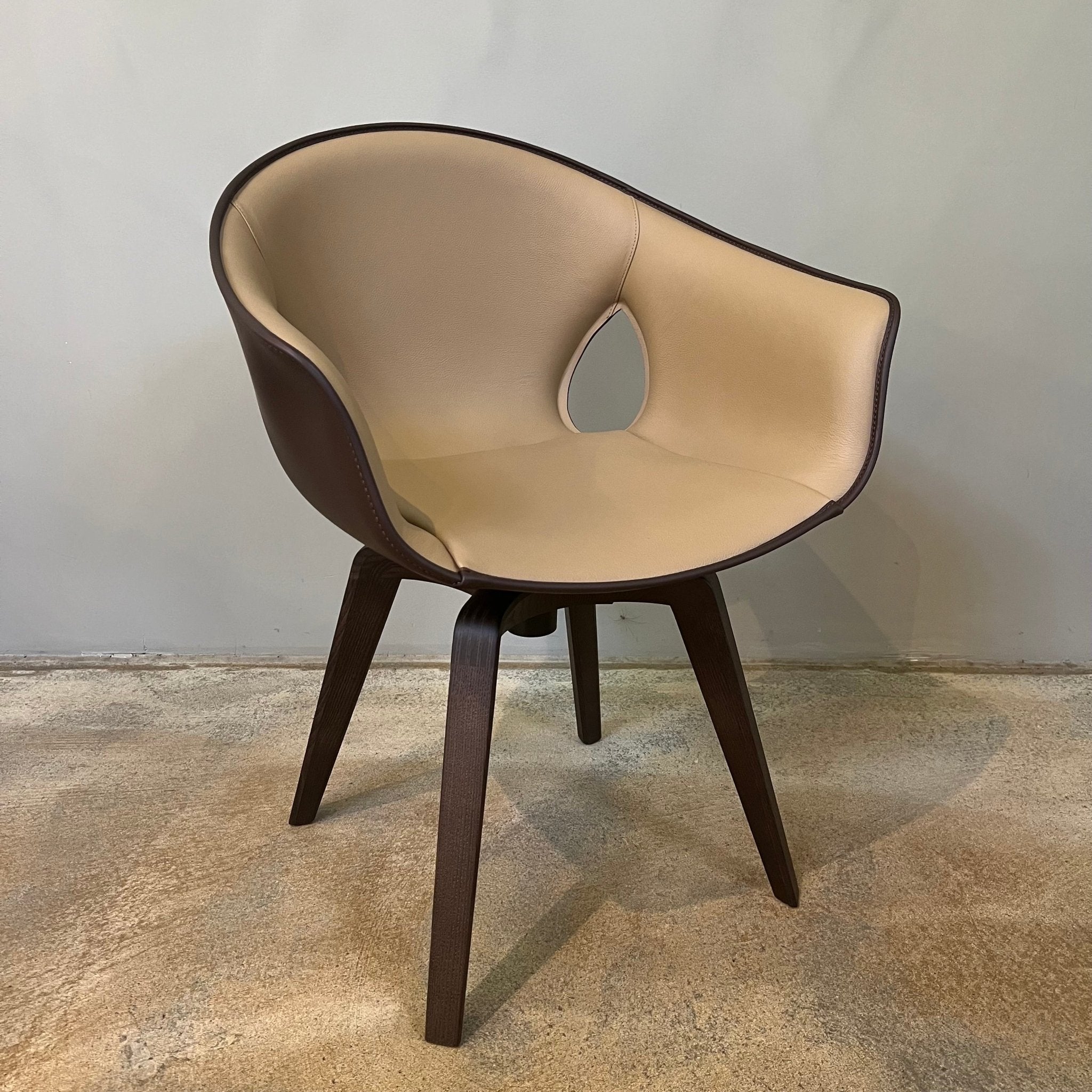 Poltrona Frau / Ginger / Komplettset 4 Stühle