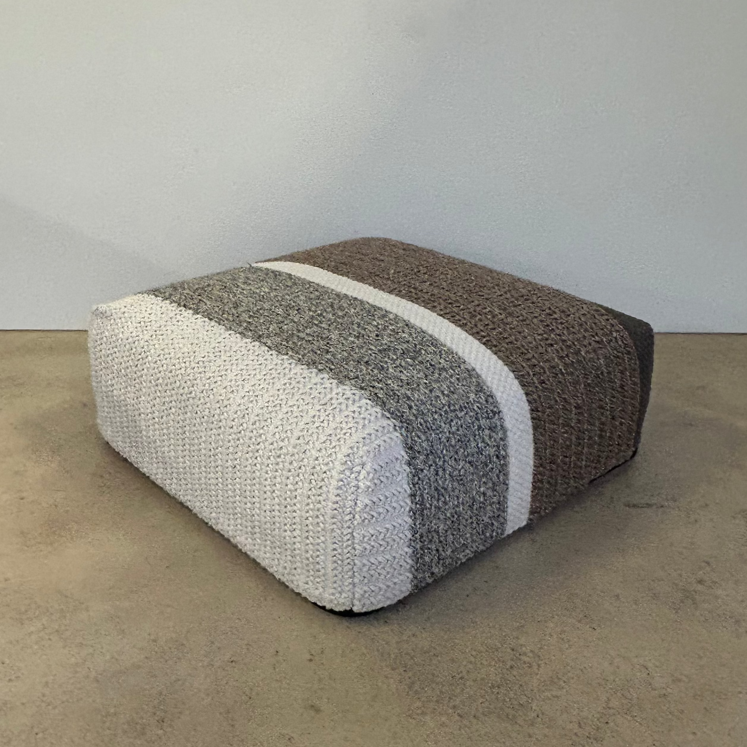 GANDIABLASCO GAN Rugs / Mangas Outdoor  / Pouf