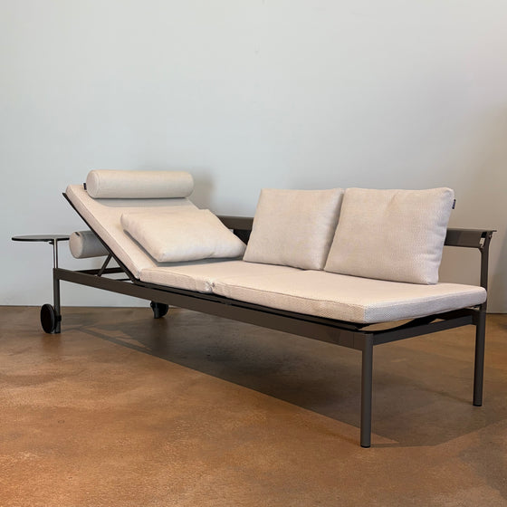 Extremis / Sol + Luna Australis / Outdoorsofa Sonnenliege mit Tisch