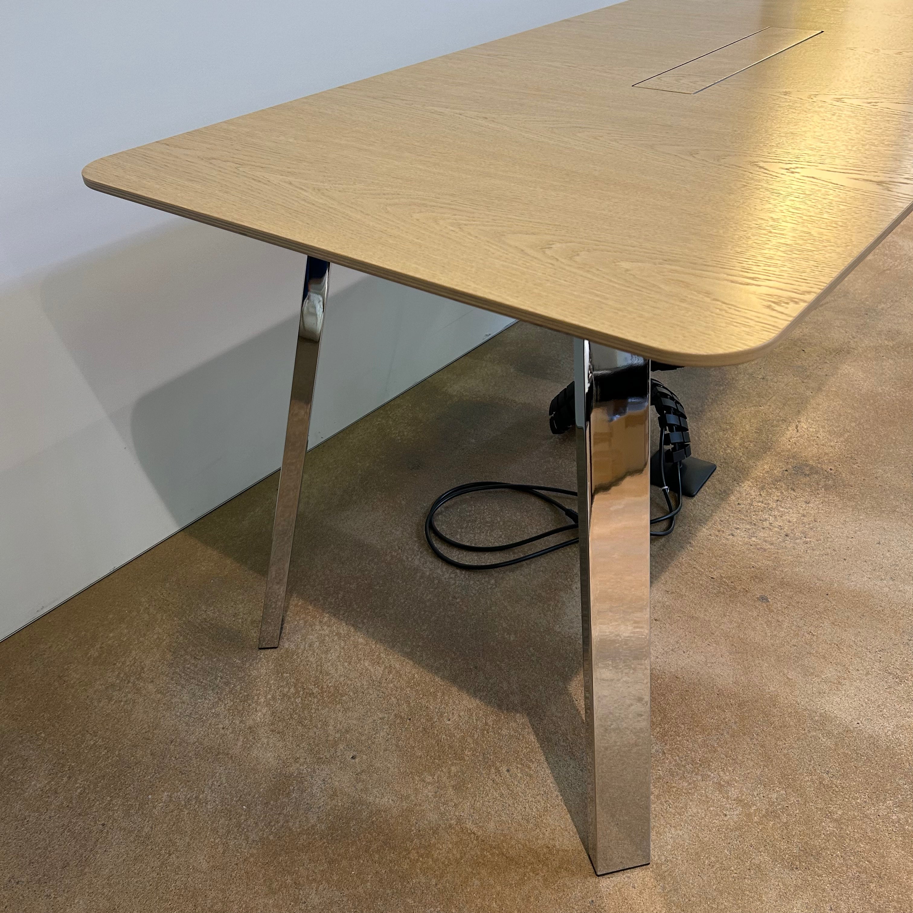 Brune grand table