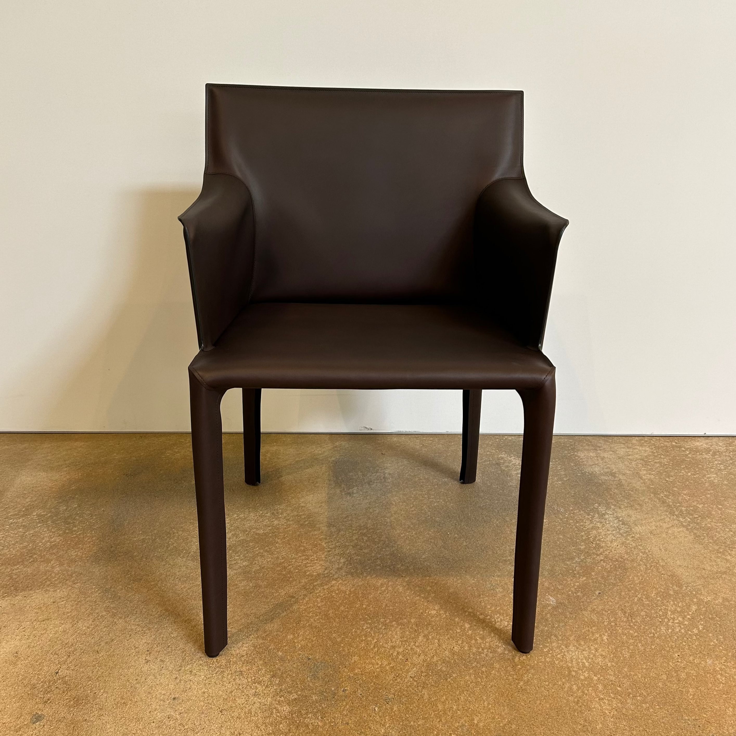 Walter Knoll Saddle chair