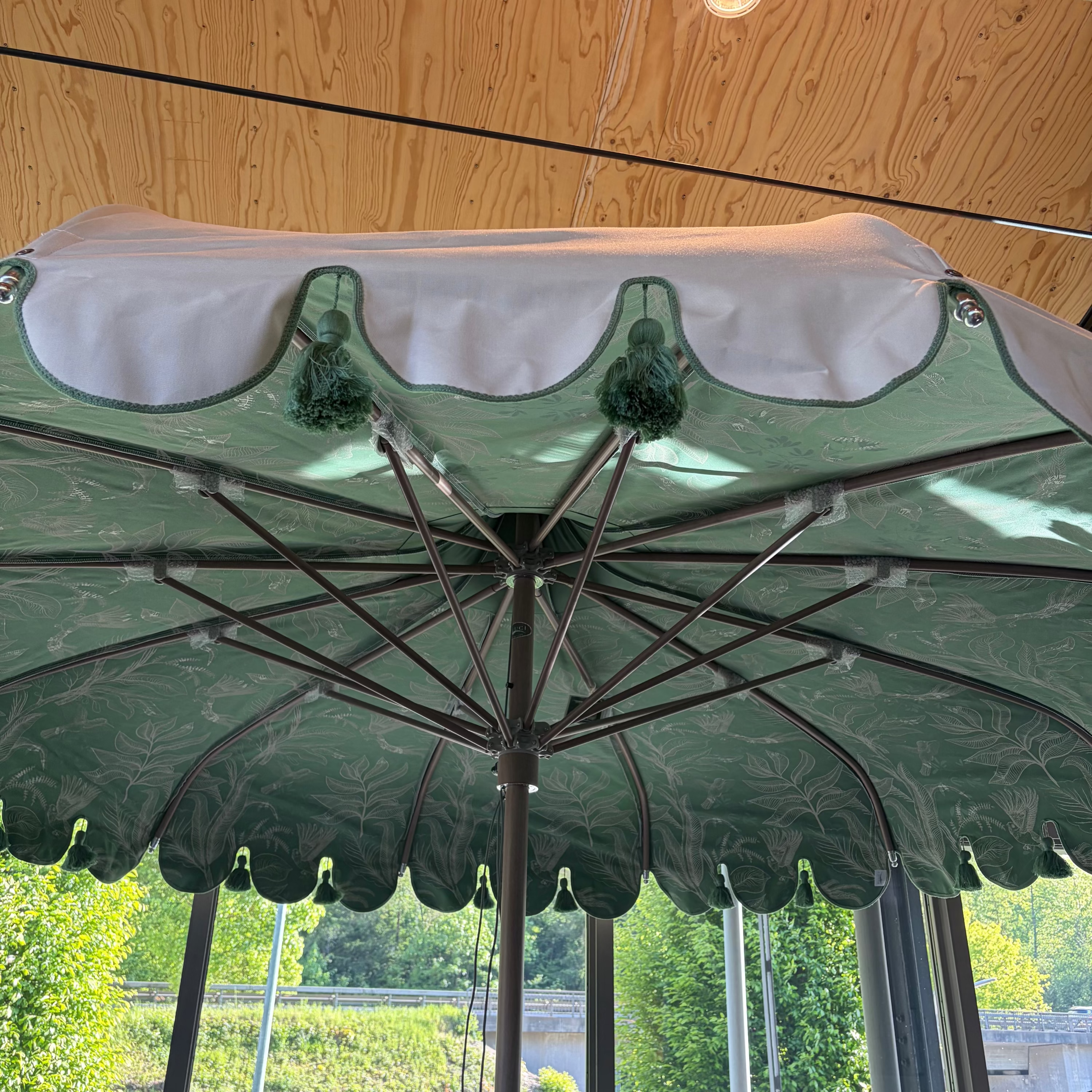 Tuuci Sonnenschirm Ocean Master Volaire Wonder Detail