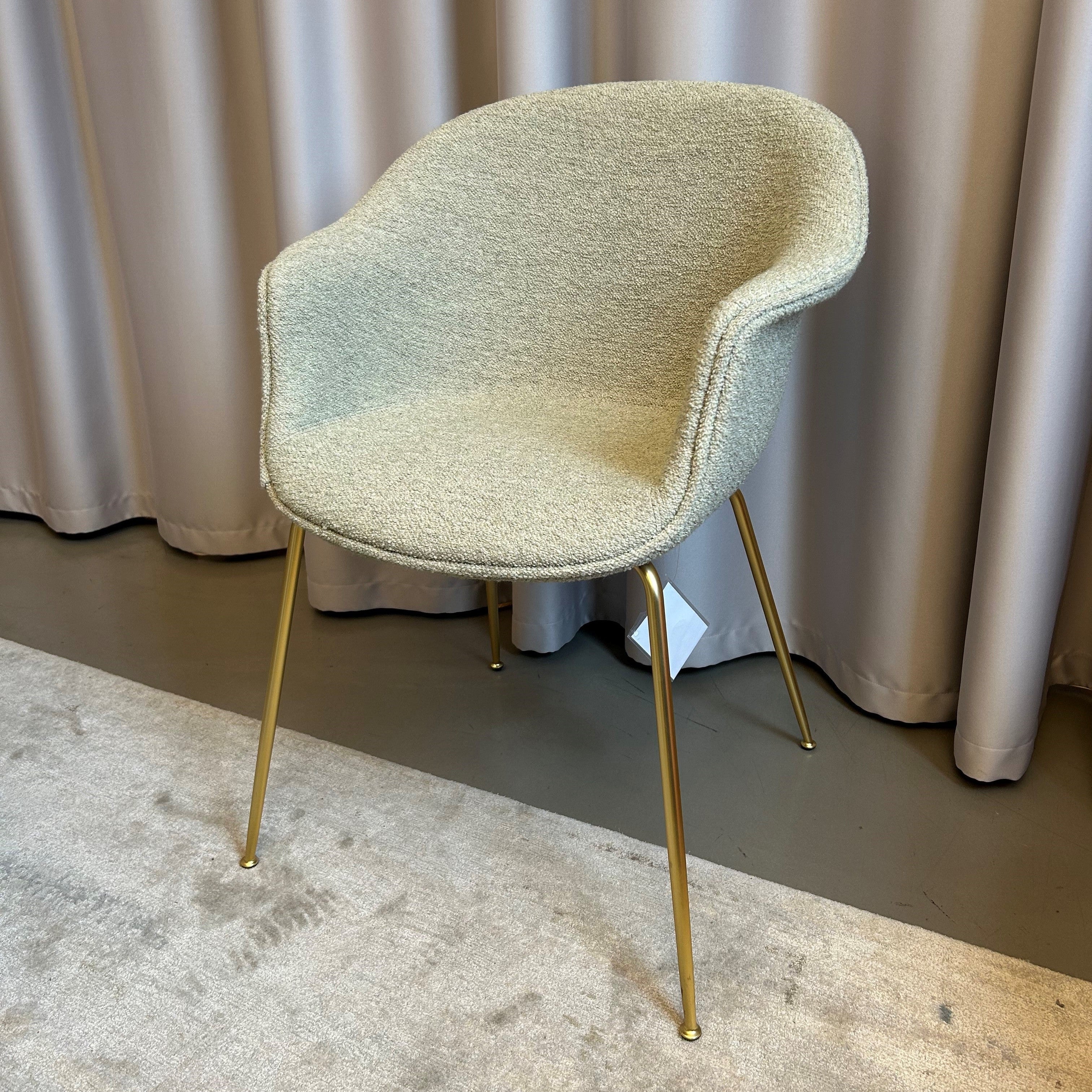 Gubi / BAT Dining Chair / Stuhl mit Armlehnen