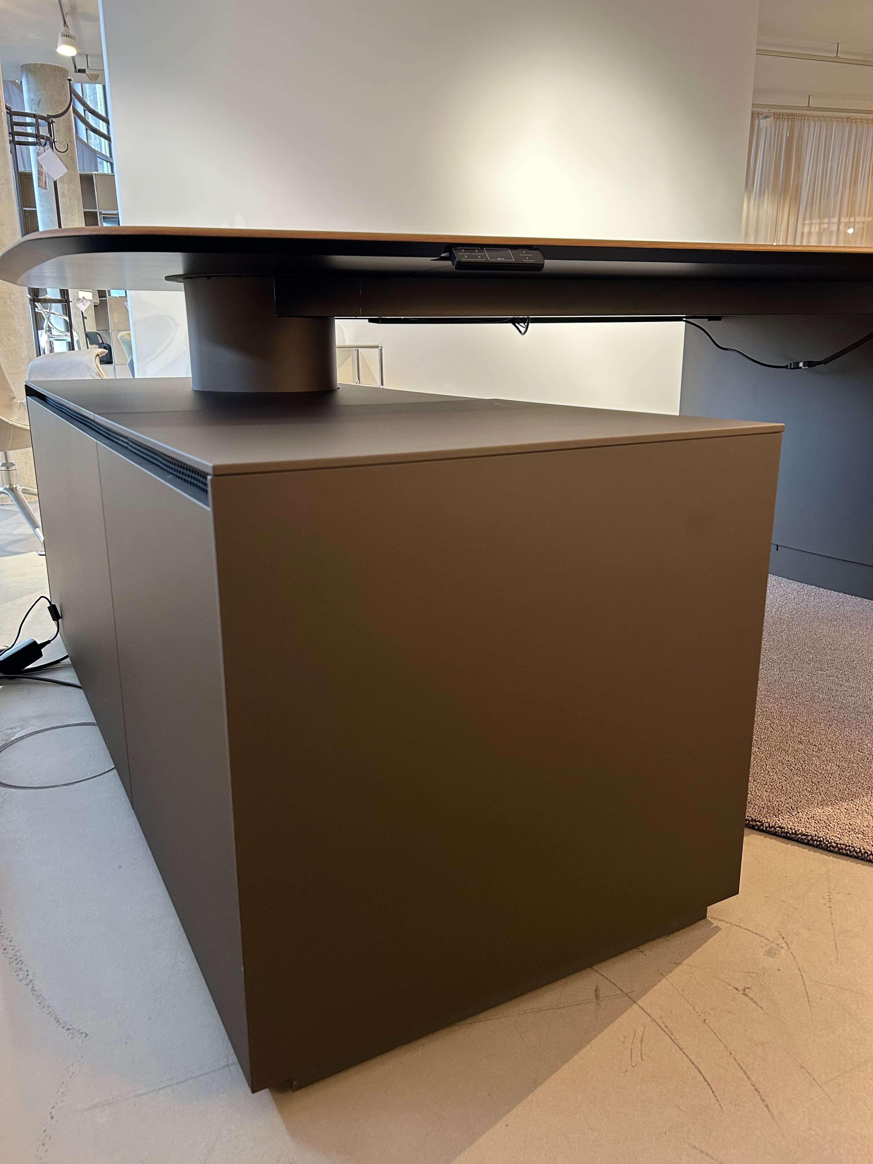 Walter Knoll / Keypiece Communication Desk 4500 / Konferenztisch