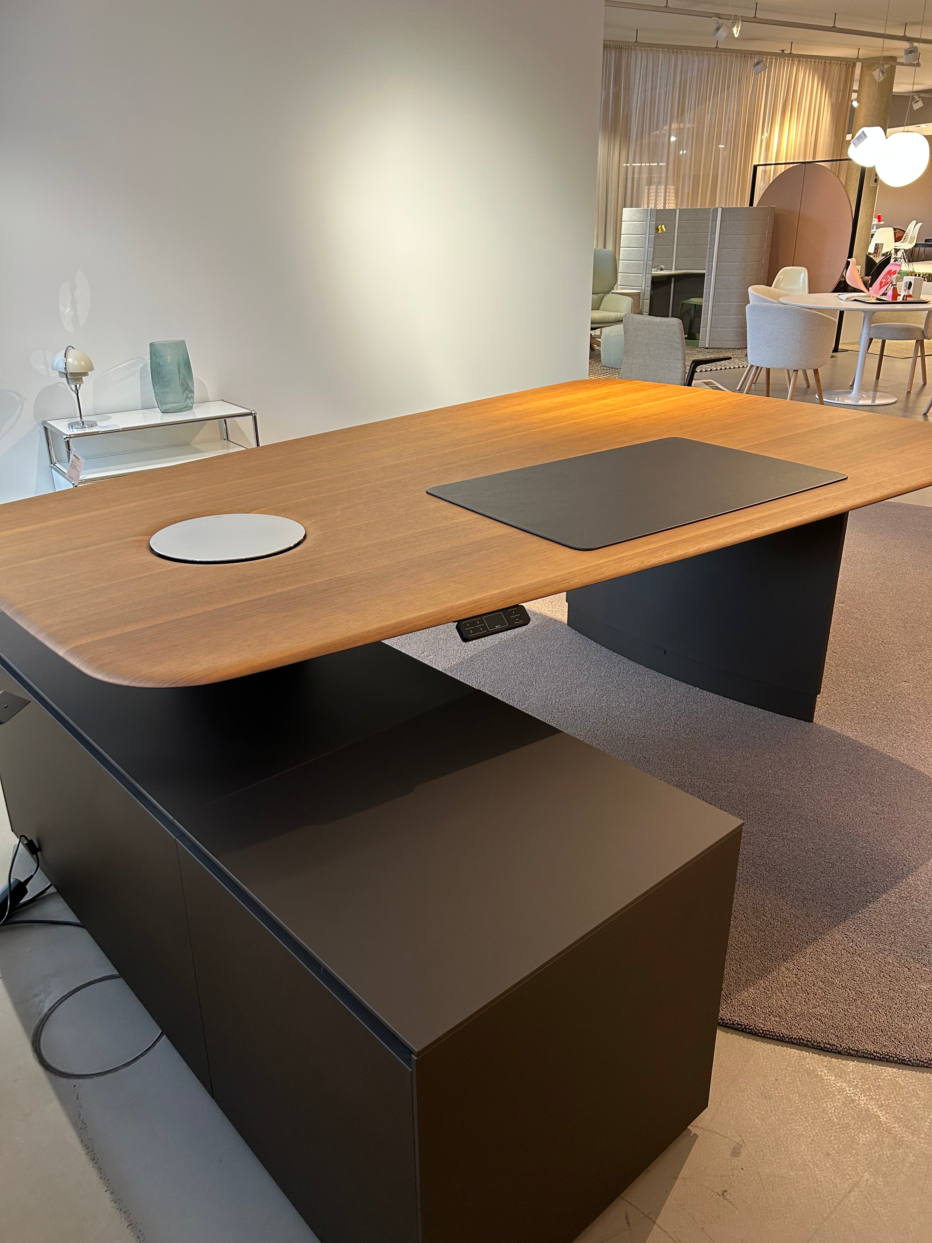 Walter Knoll / Keypiece Communication Desk 4500 / Konferenztisch