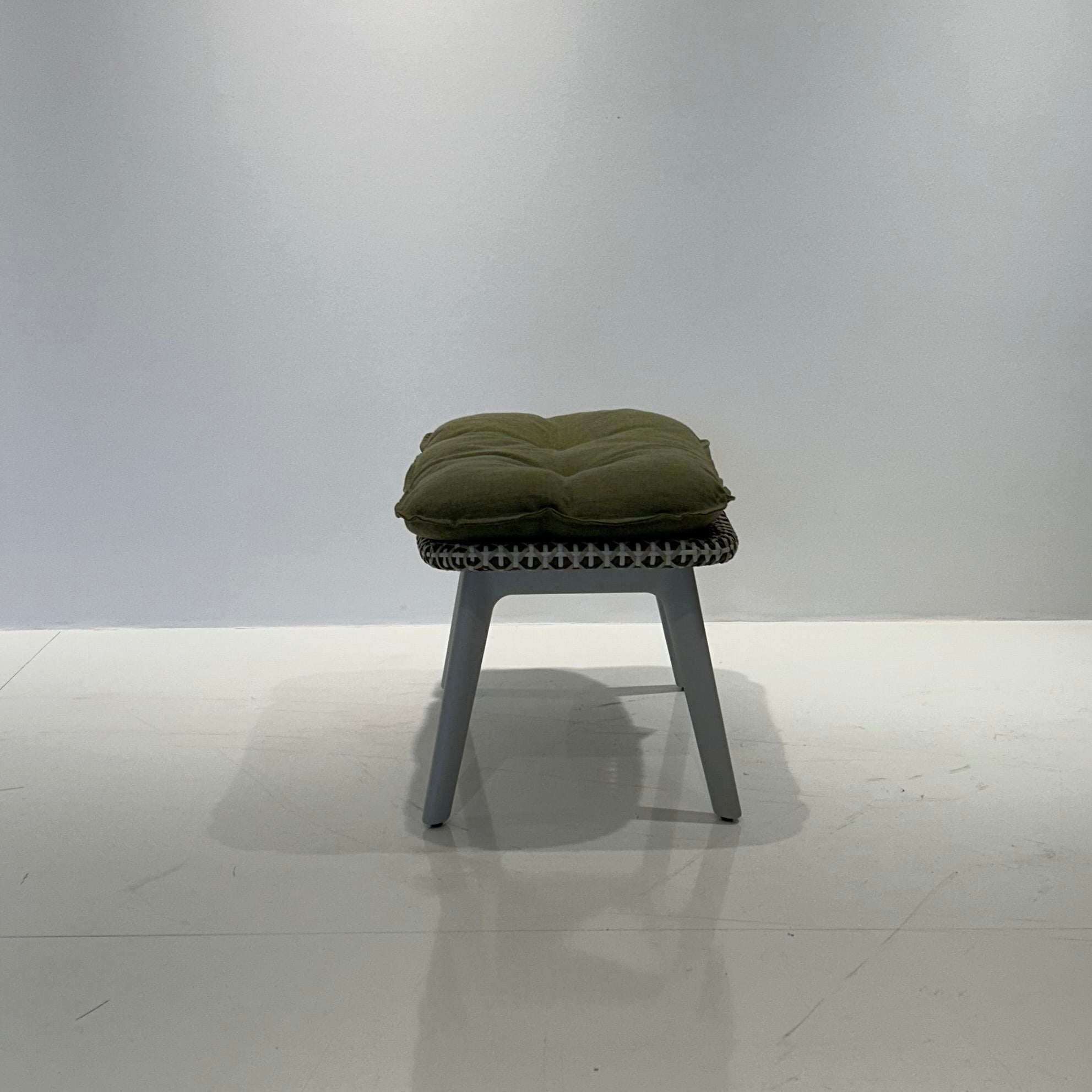Dedon / MBRACE ALU / Outdoor Sessel mit Hocker
