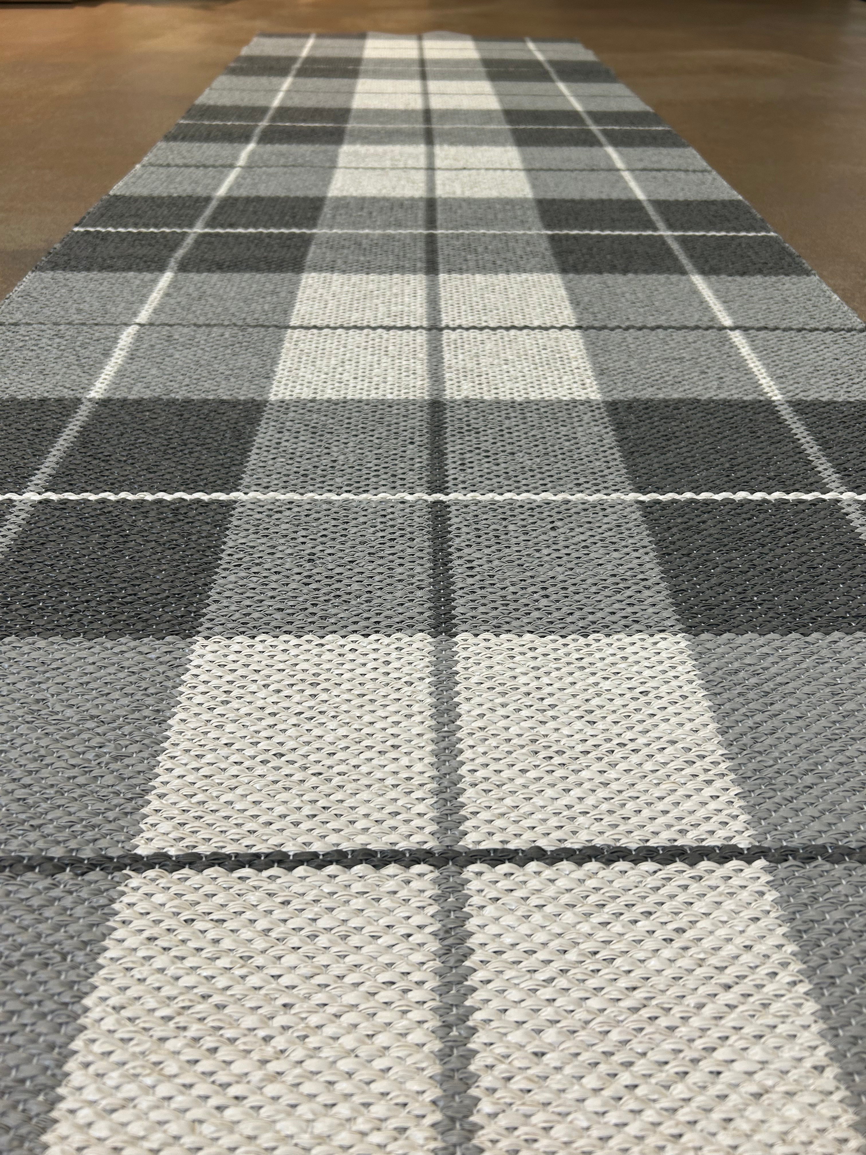 Pappelina / ED Charcoal/ W Grey / Carpet